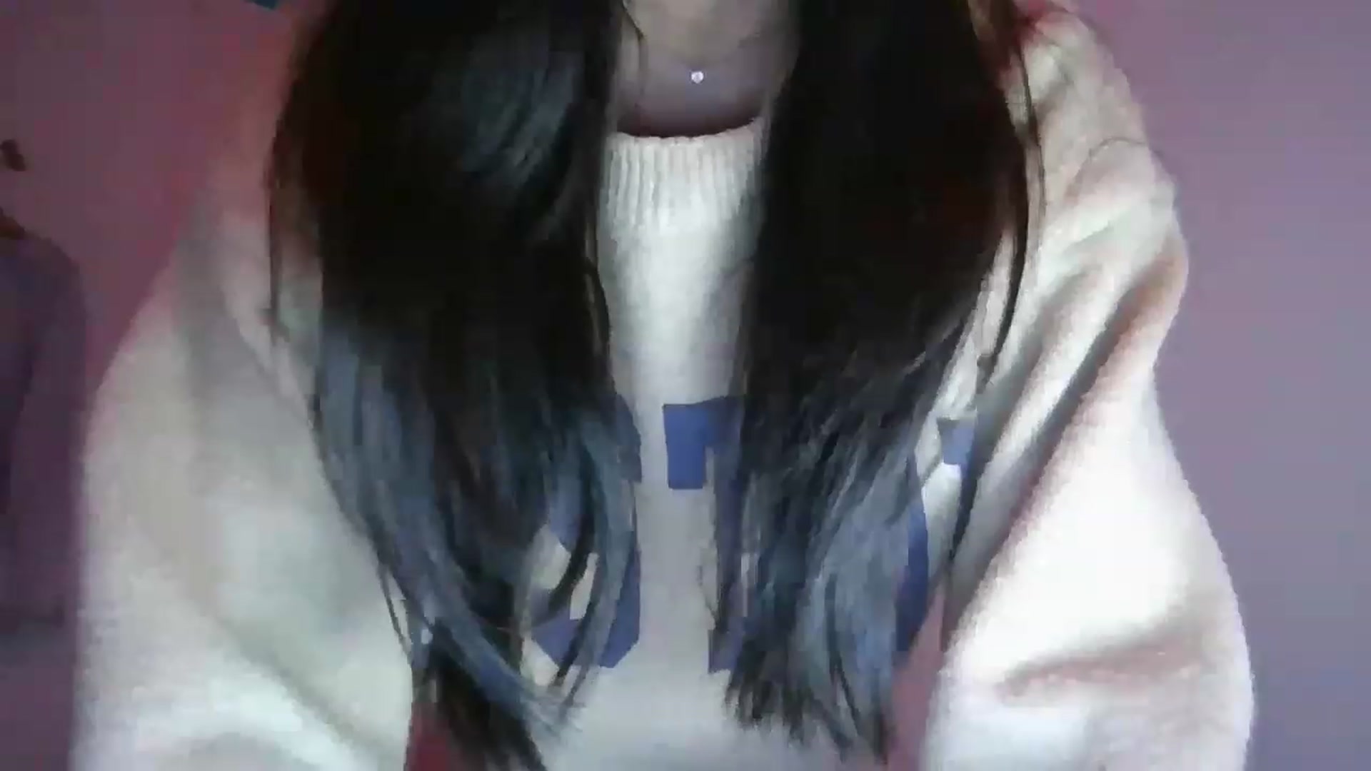 Gallery image thumbnail from EatMyKimchi's myfreecams stream on, 04/17/2023, 18:20 image 18 of 20
