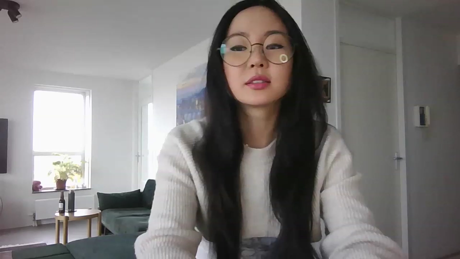 Gallery image thumbnail from EatMyKimchi's myfreecams stream on, 04/18/2023, 14:03 image 5 of 20