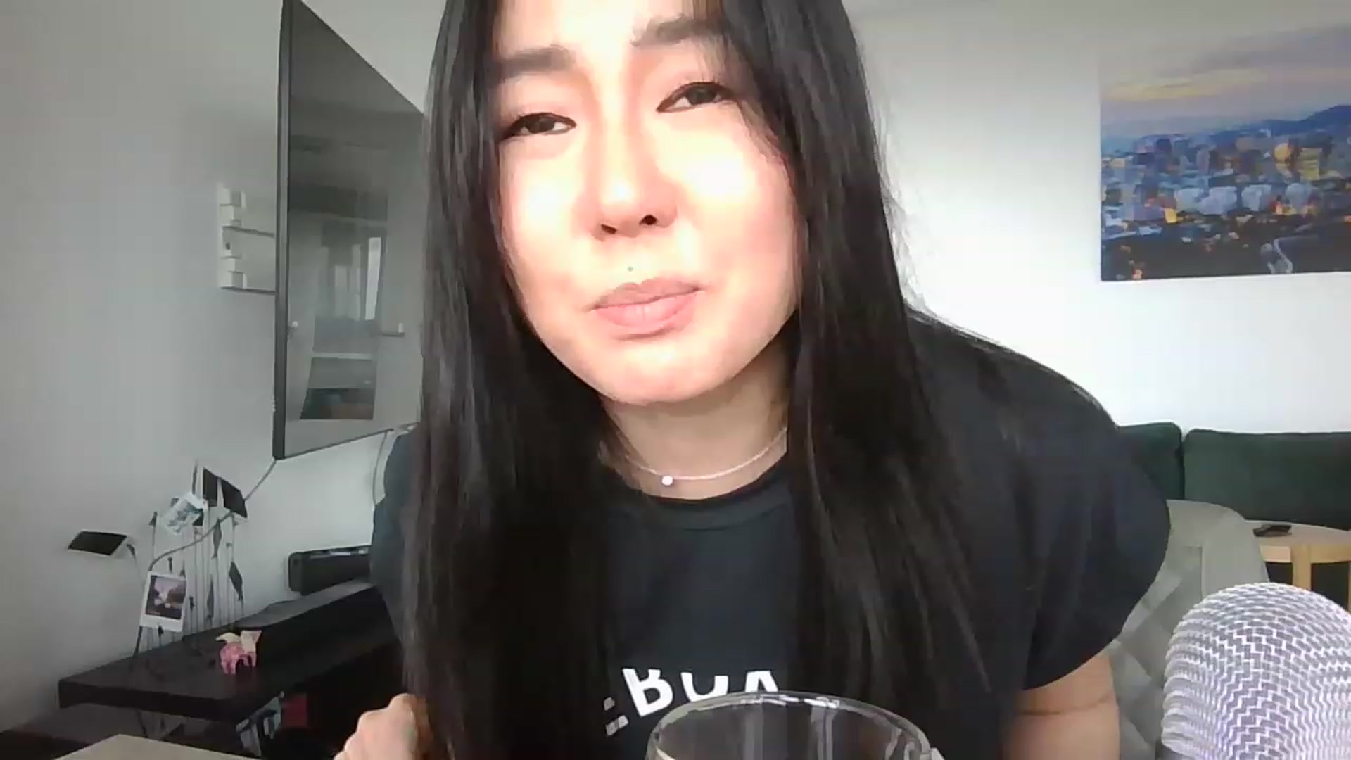 Gallery image thumbnail from EatMyKimchi's myfreecams stream on, 04/25/2023, 14:46 image 7 of 20