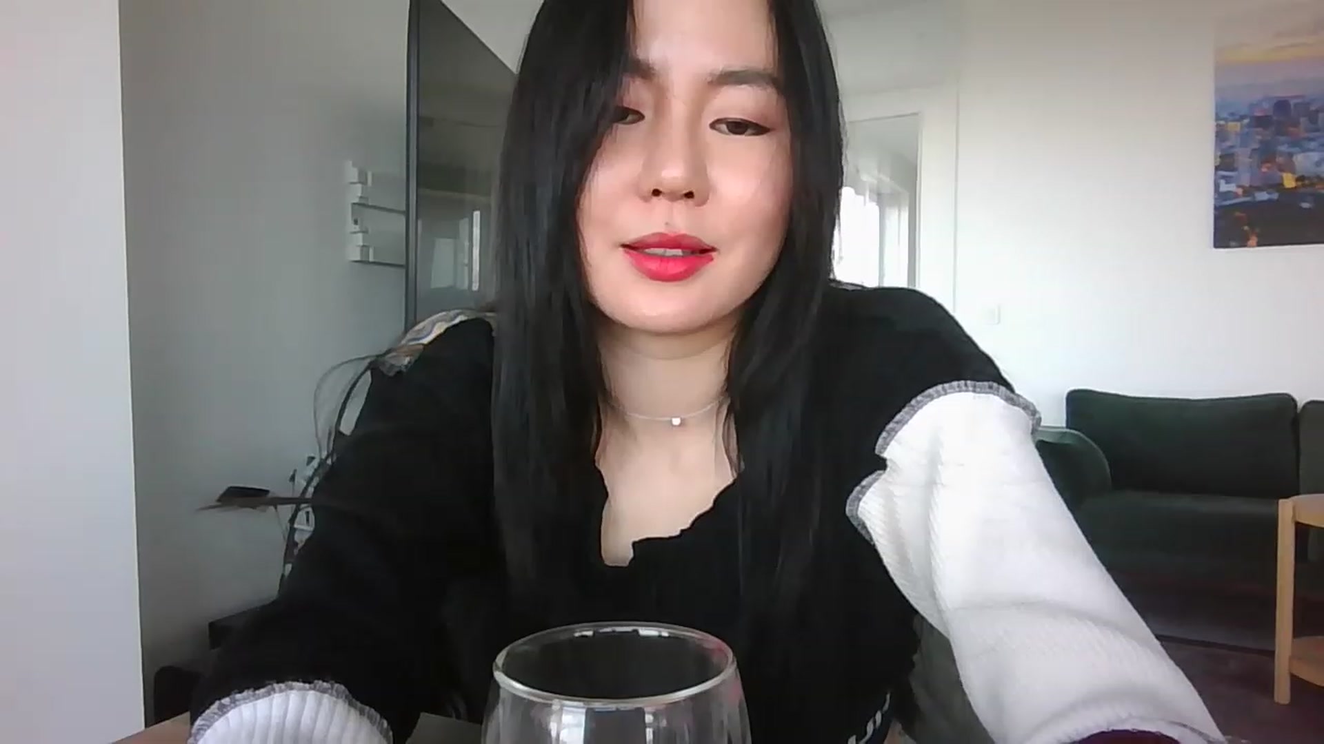 Gallery image thumbnail from EatMyKimchi's myfreecams stream on, 04/25/2023, 15:22 image 3 of 20