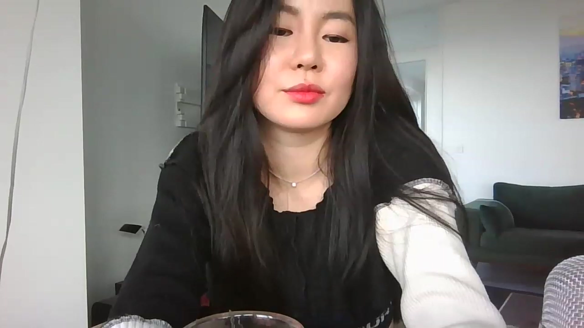 Gallery image thumbnail from EatMyKimchi's myfreecams stream on, 04/25/2023, 15:22 image 16 of 20