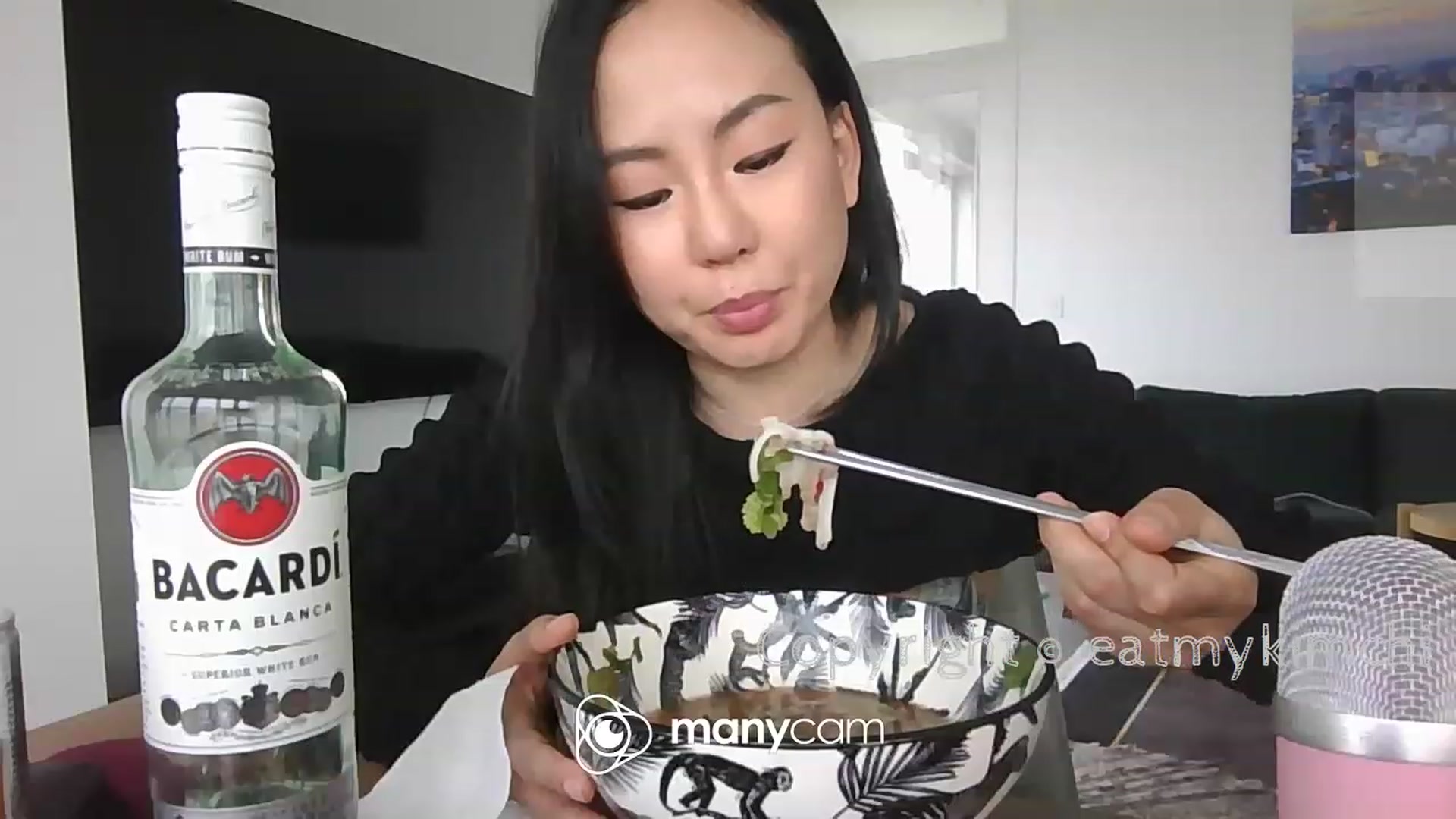 Gallery image thumbnail from EatMyKimchi's myfreecams stream on, 05/08/2023, 13:45 image 17 of 20