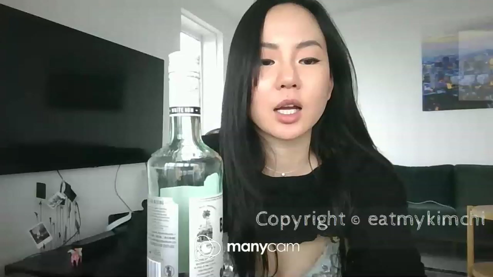 Gallery image thumbnail from EatMyKimchi's myfreecams stream on, 05/08/2023, 14:30 image 7 of 20