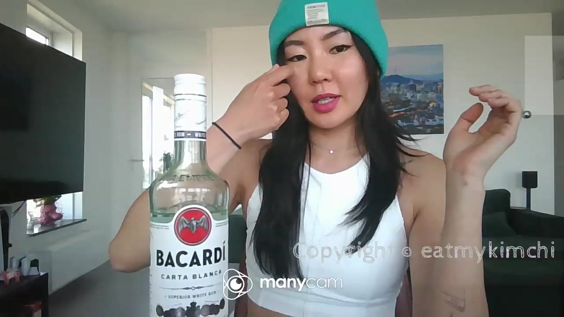Gallery image thumbnail from EatMyKimchi's myfreecams stream on, 05/23/2023, 15:31 image 17 of 20