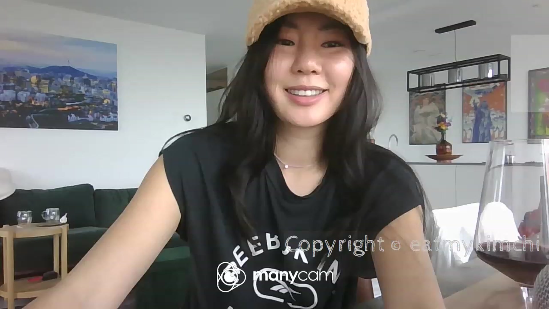 Gallery image thumbnail from EatMyKimchi's myfreecams stream on, 05/30/2023, 14:17 image 8 of 20