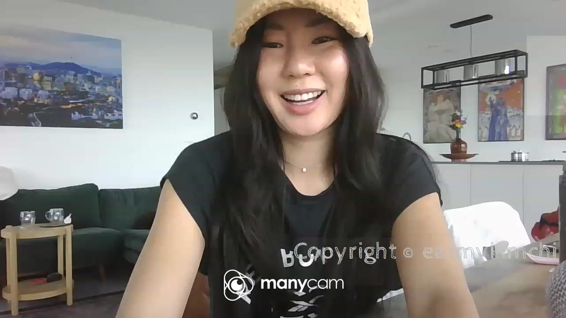 Gallery image thumbnail from EatMyKimchi's myfreecams stream on, 05/30/2023, 14:17 image 12 of 20
