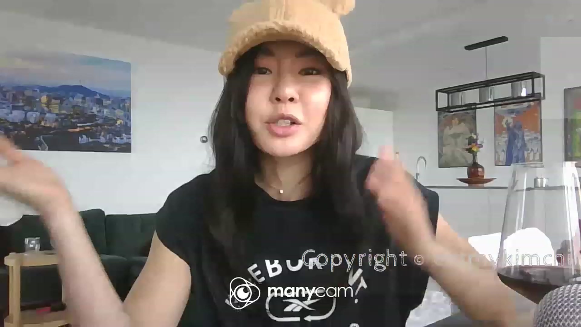 Gallery image thumbnail from EatMyKimchi's myfreecams stream on, 05/30/2023, 14:17 image 6 of 20