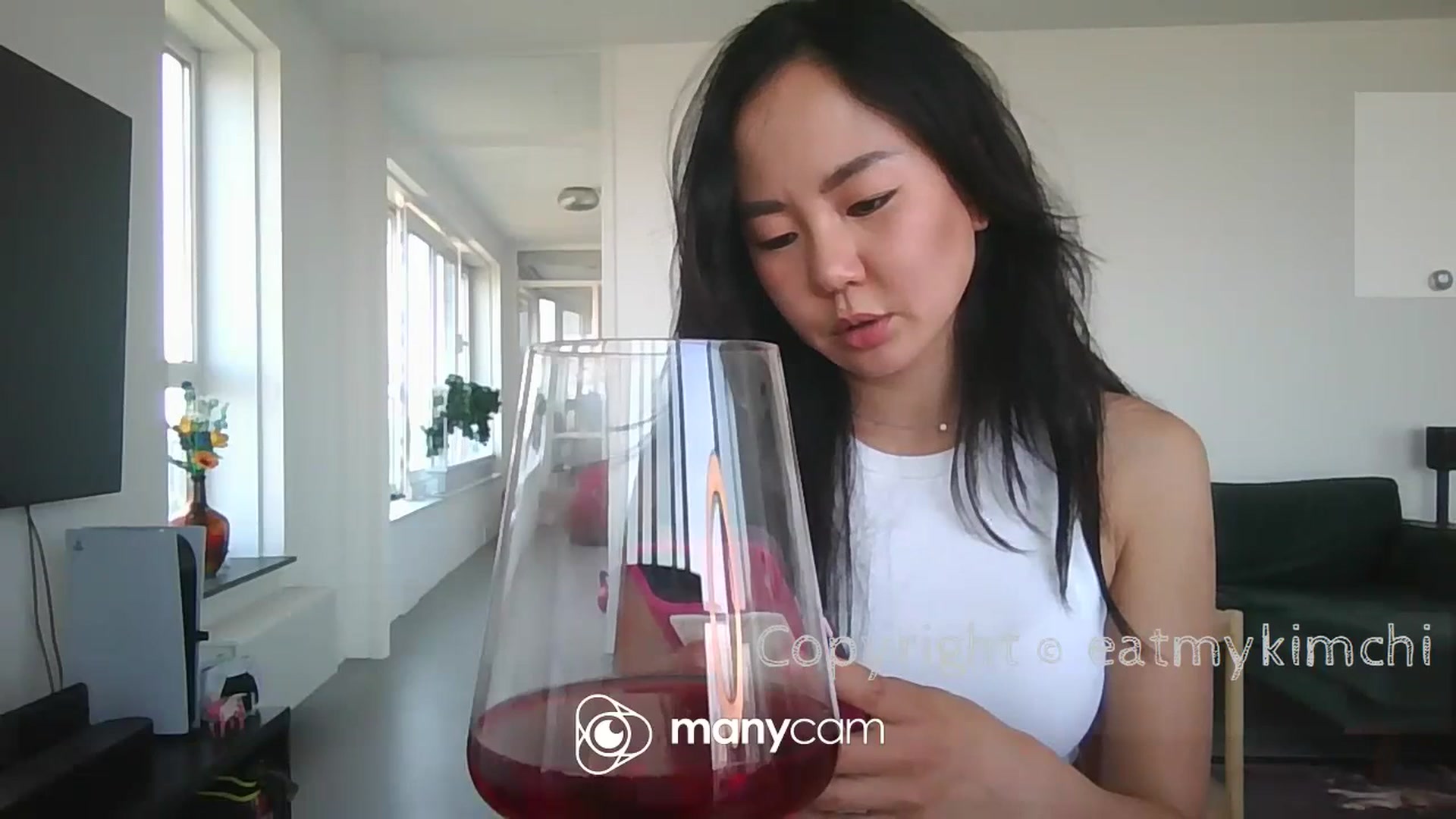 Gallery image thumbnail from EatMyKimchi's myfreecams stream on, 06/12/2023, 14:10 image 20 of 20