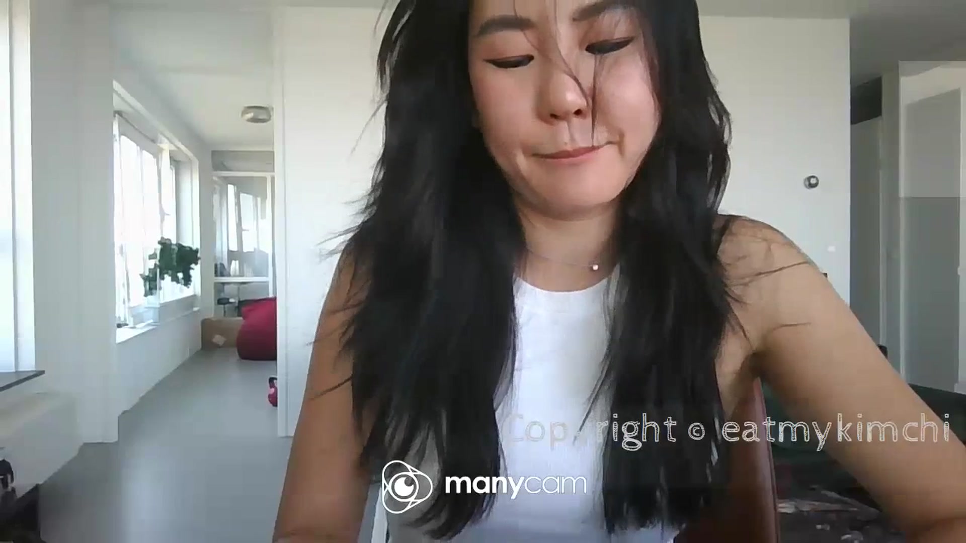 Gallery image thumbnail from EatMyKimchi's myfreecams stream on, 06/12/2023, 14:10 image 19 of 20