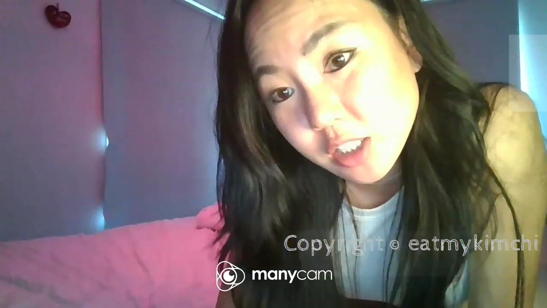 Gallery image thumbnail from EatMyKimchi's myfreecams stream on, 06/12/2023, 17:49 image 9 of 20