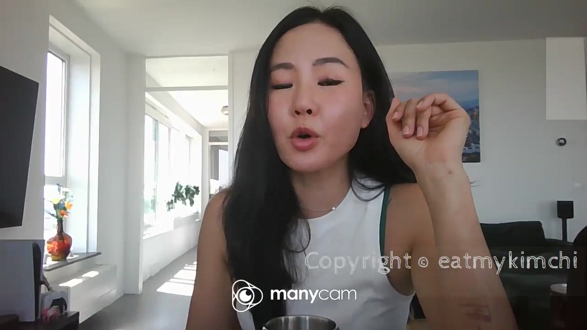 Gallery image thumbnail from EatMyKimchi's myfreecams stream on, 06/13/2023, 13:13 image 3 of 20