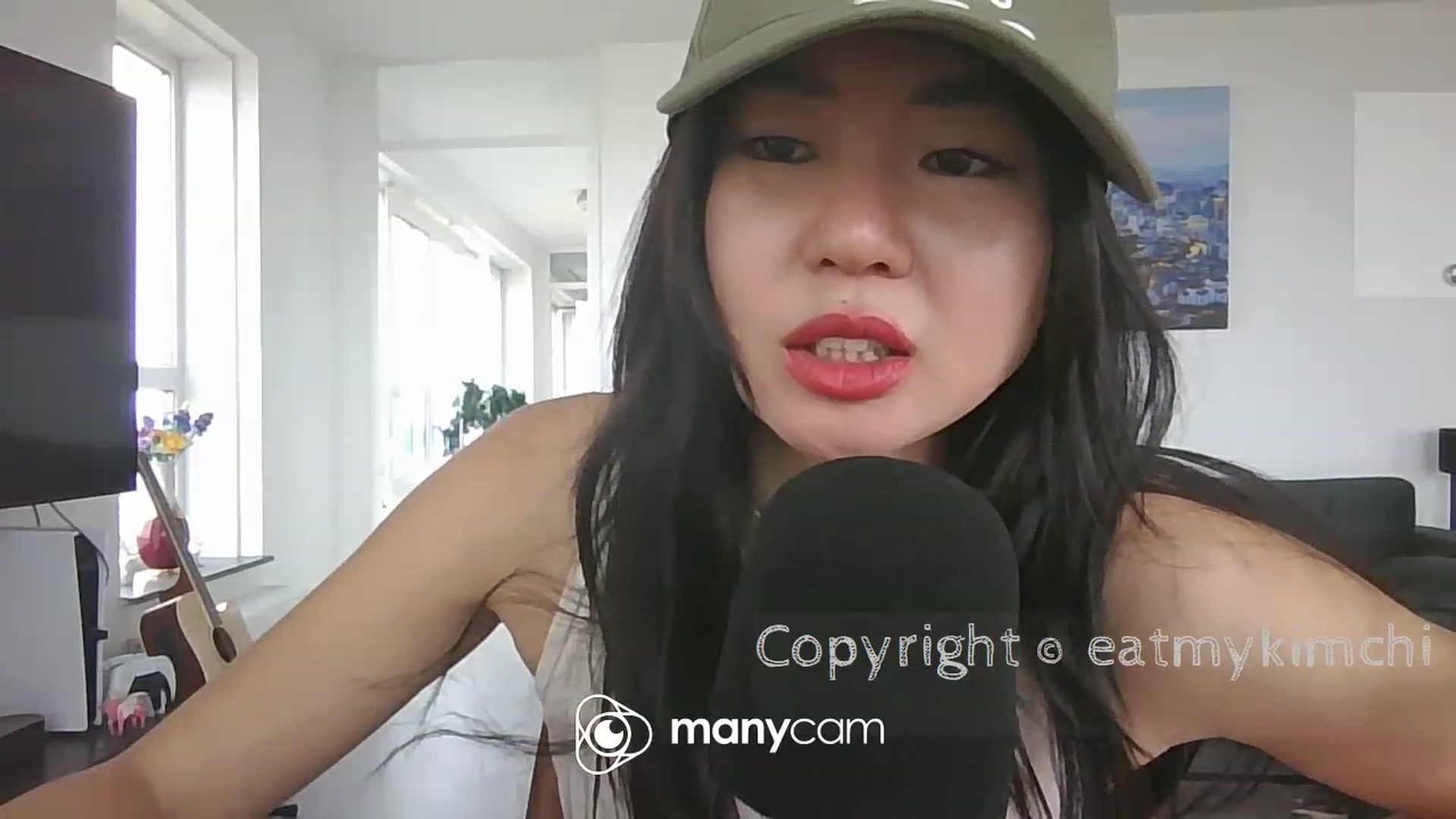 Gallery image thumbnail from EatMyKimchi's myfreecams stream on, 06/17/2023, 15:42 image 17 of 20