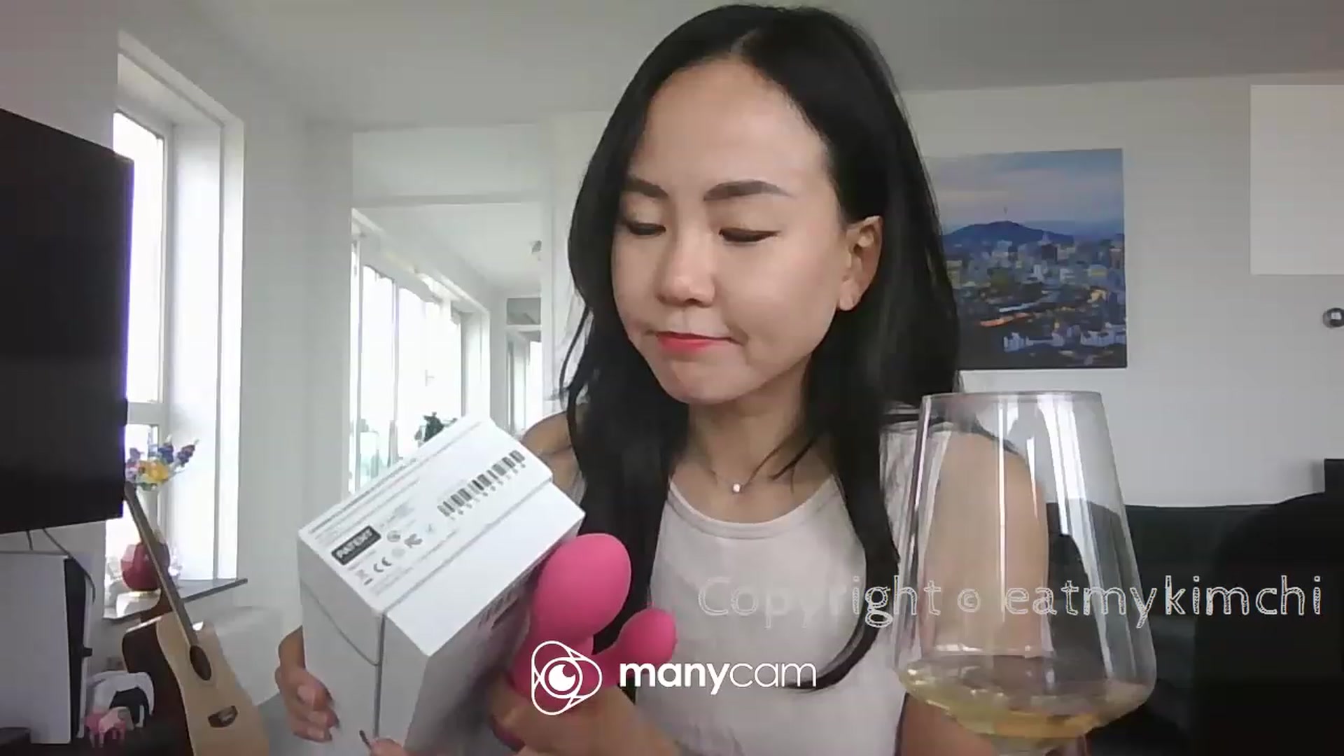 Gallery image thumbnail from EatMyKimchi's myfreecams stream on, 06/17/2023, 15:42 image 14 of 20