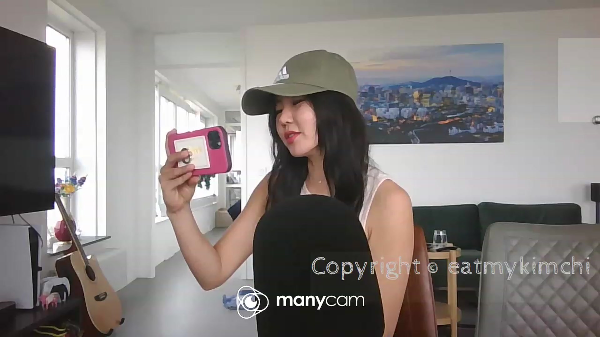 Gallery image thumbnail from EatMyKimchi's myfreecams stream on, 06/17/2023, 15:58 image 16 of 20