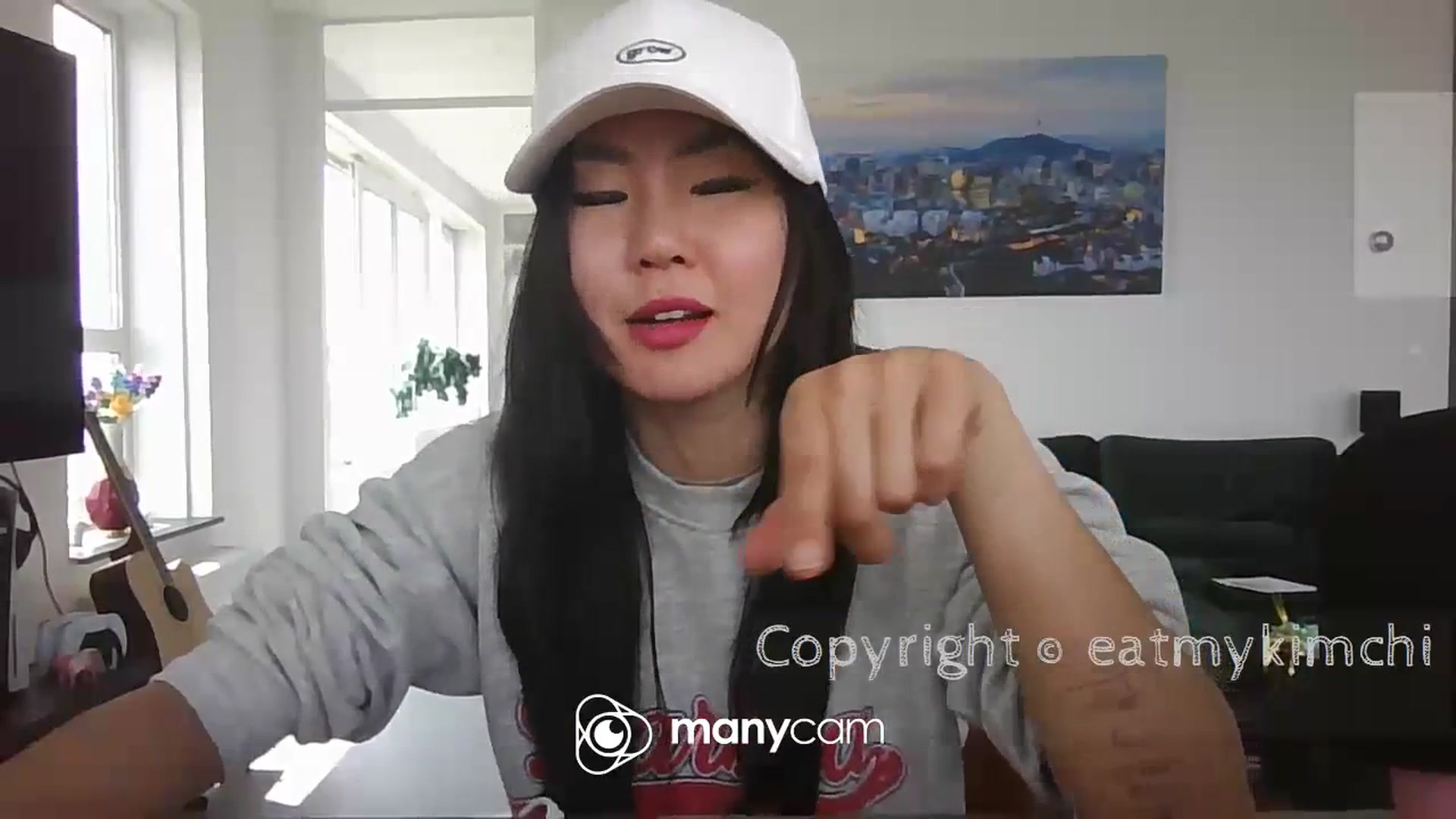 Gallery image thumbnail from EatMyKimchi's myfreecams stream on, 06/19/2023, 11:28 image 16 of 20