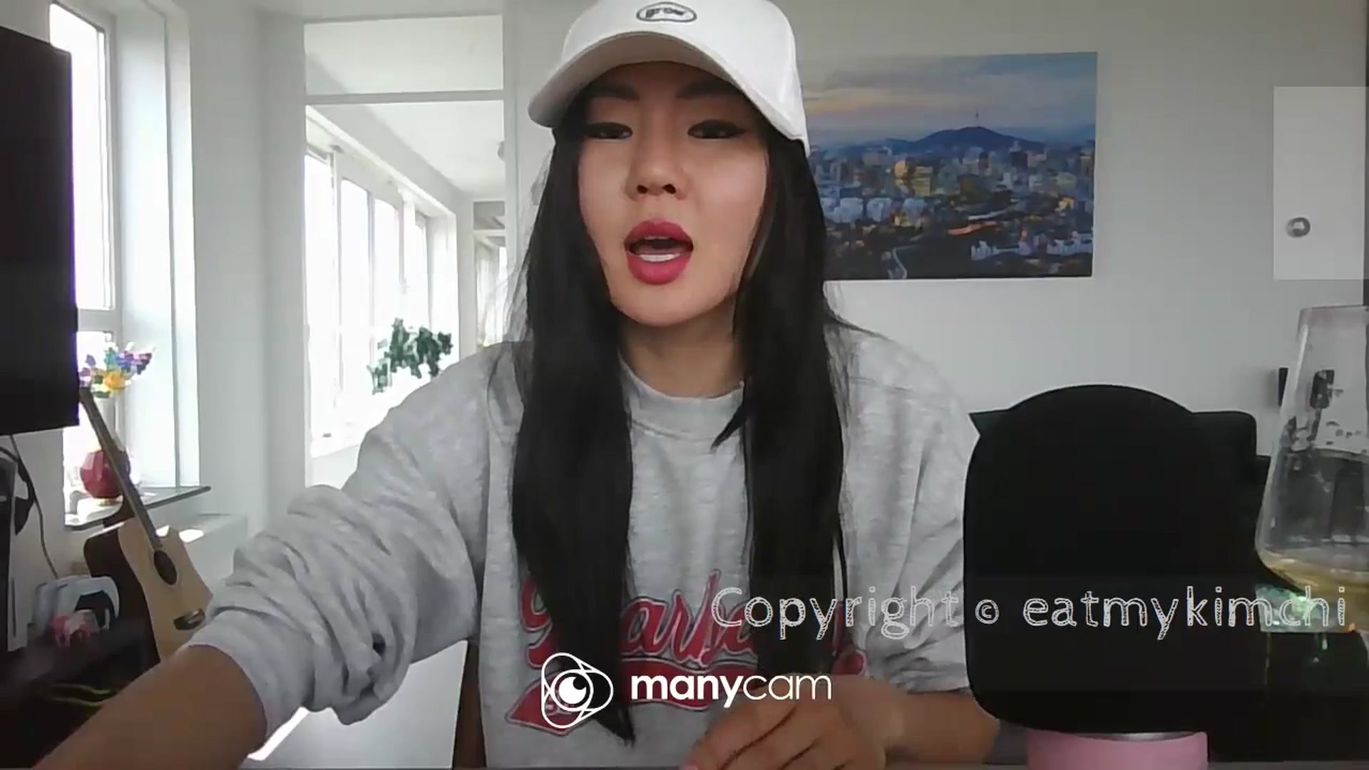 Gallery image thumbnail from EatMyKimchi's myfreecams stream on, 06/19/2023, 11:28 image 18 of 20