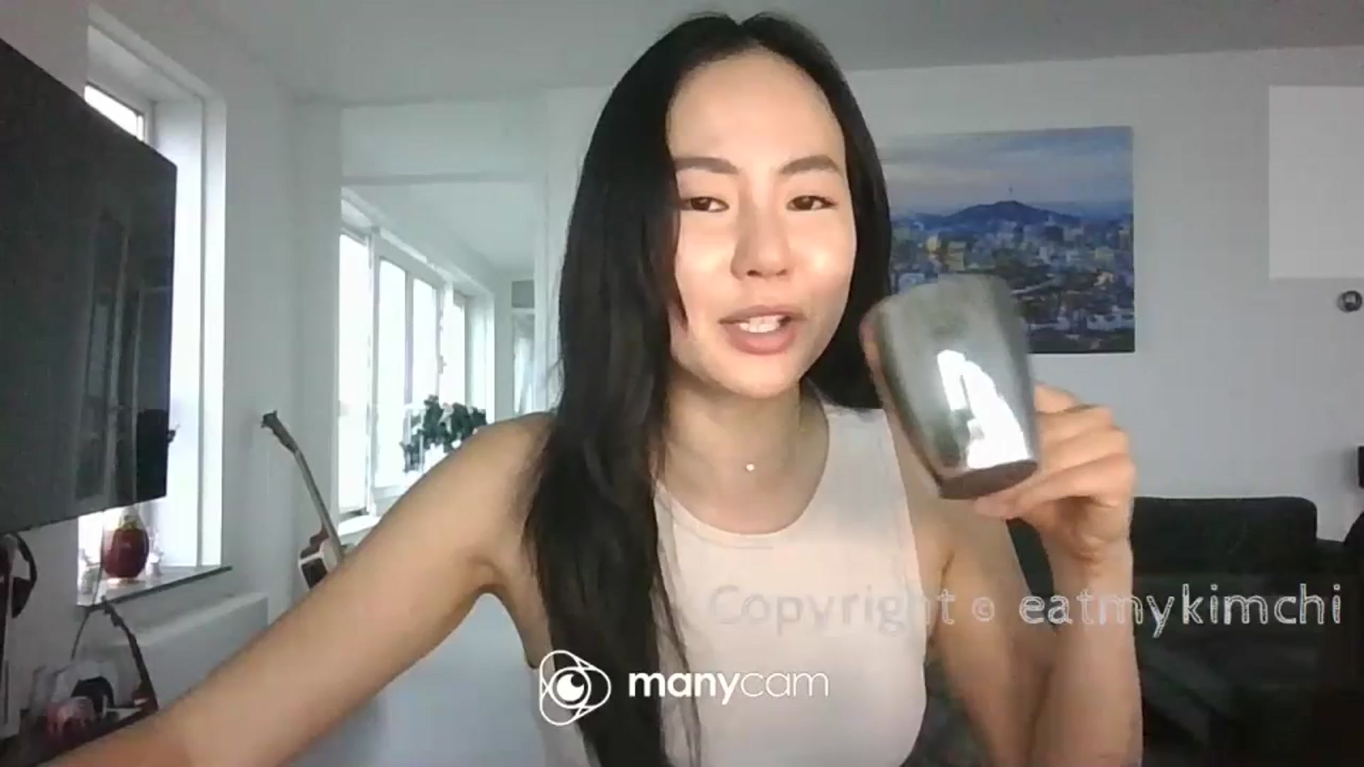 Gallery image thumbnail from EatMyKimchi's myfreecams stream on, 06/20/2023, 15:00 image 10 of 20