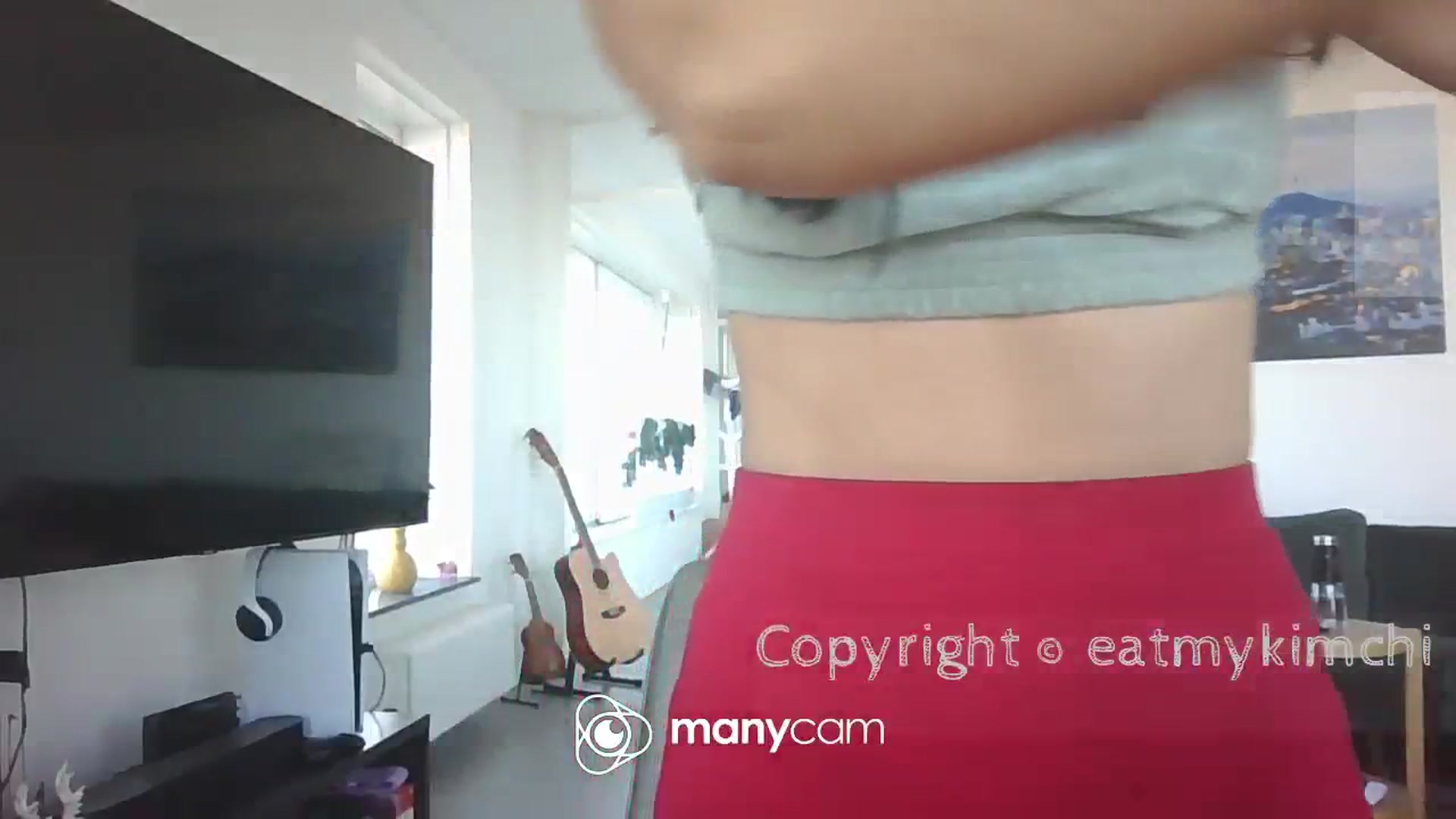 Gallery image thumbnail from EatMyKimchi's myfreecams stream on, 08/22/2023, 17:21 image 18 of 20
