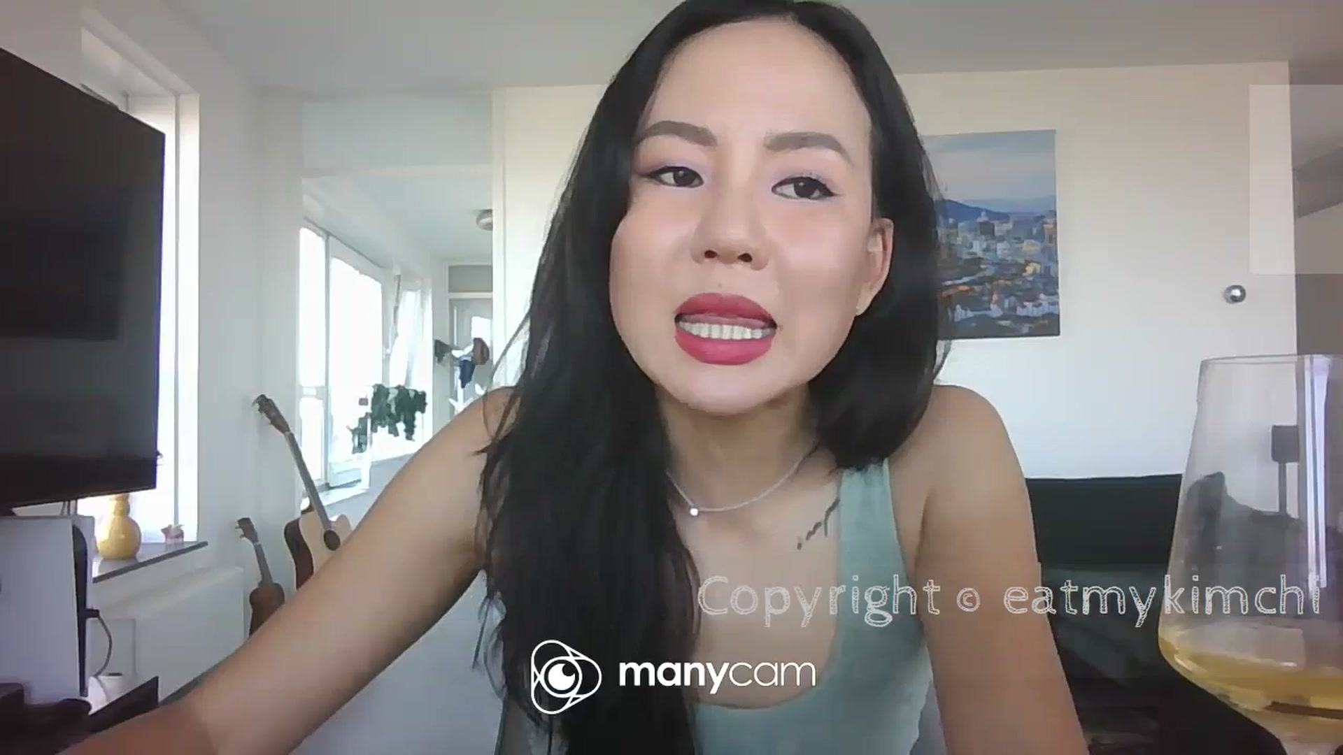 Gallery image thumbnail from EatMyKimchi's myfreecams stream on, 08/22/2023, 17:21 image 14 of 20