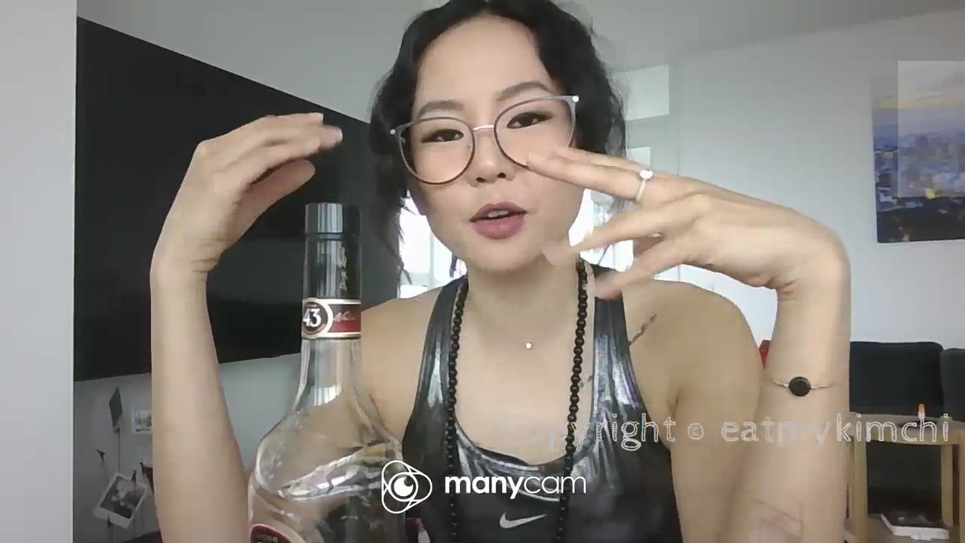 Gallery image thumbnail from EatMyKimchi's myfreecams stream on, 10/08/2023, 10:37 image 5 of 20