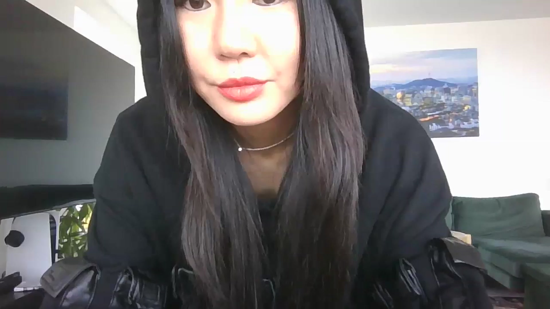 Gallery image thumbnail from EatMyKimchi's myfreecams stream on, 10/18/2023, 15:21 image 6 of 20