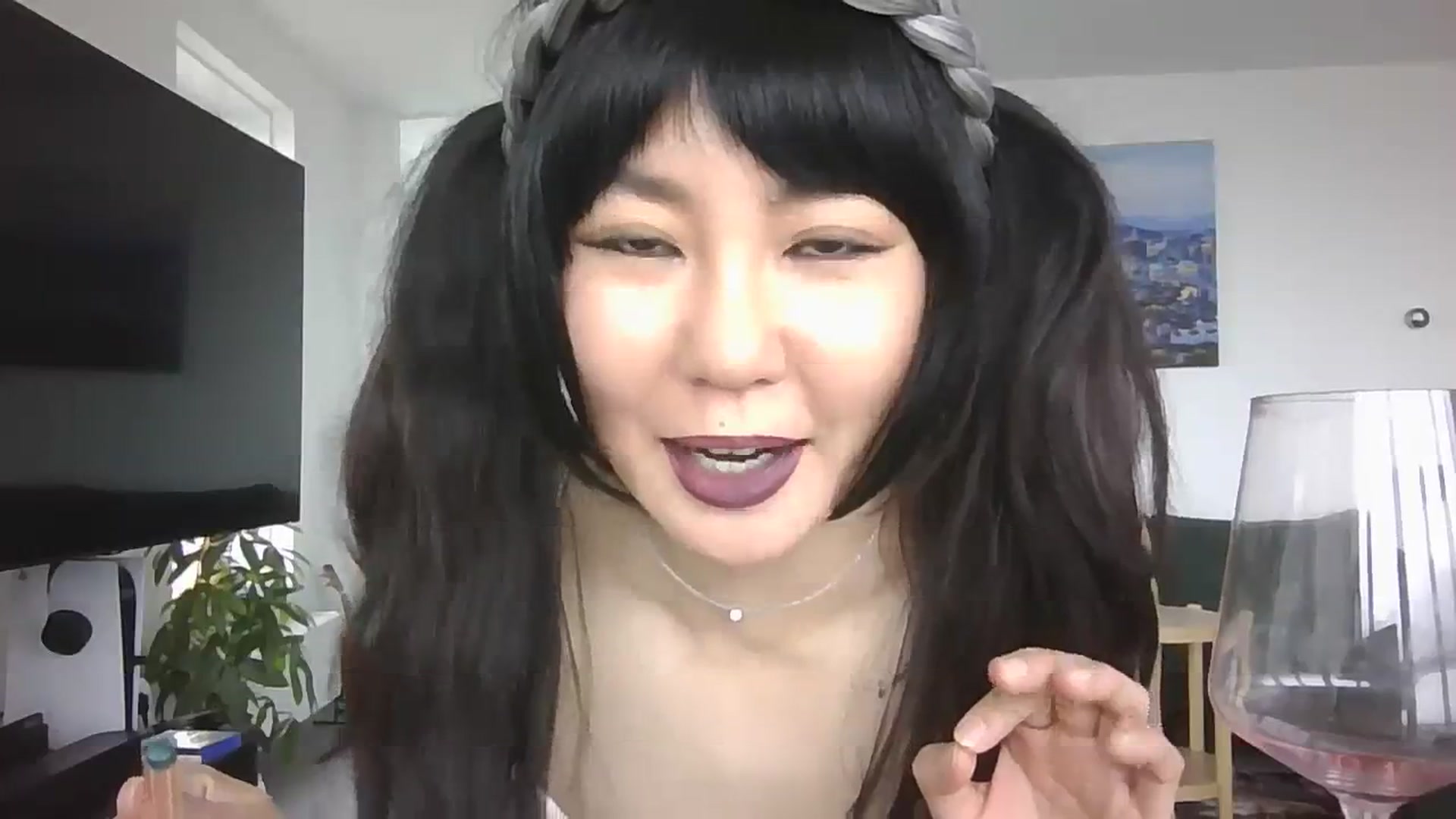 Gallery image thumbnail from EatMyKimchi's myfreecams stream on, 10/23/2023, 13:30 image 11 of 20