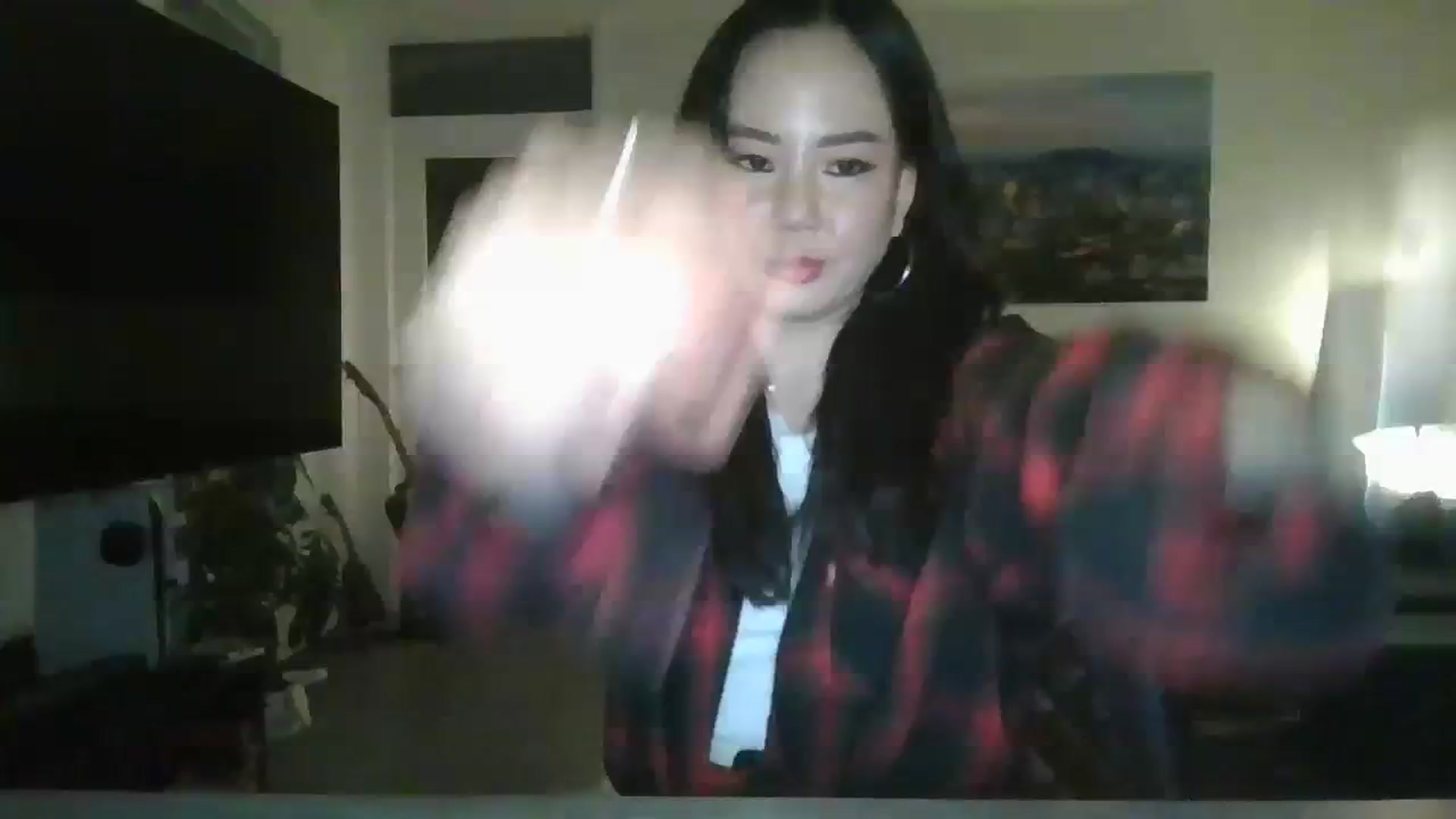 Gallery image thumbnail from EatMyKimchi's myfreecams stream on, 11/13/2023, 17:35 image 18 of 20
