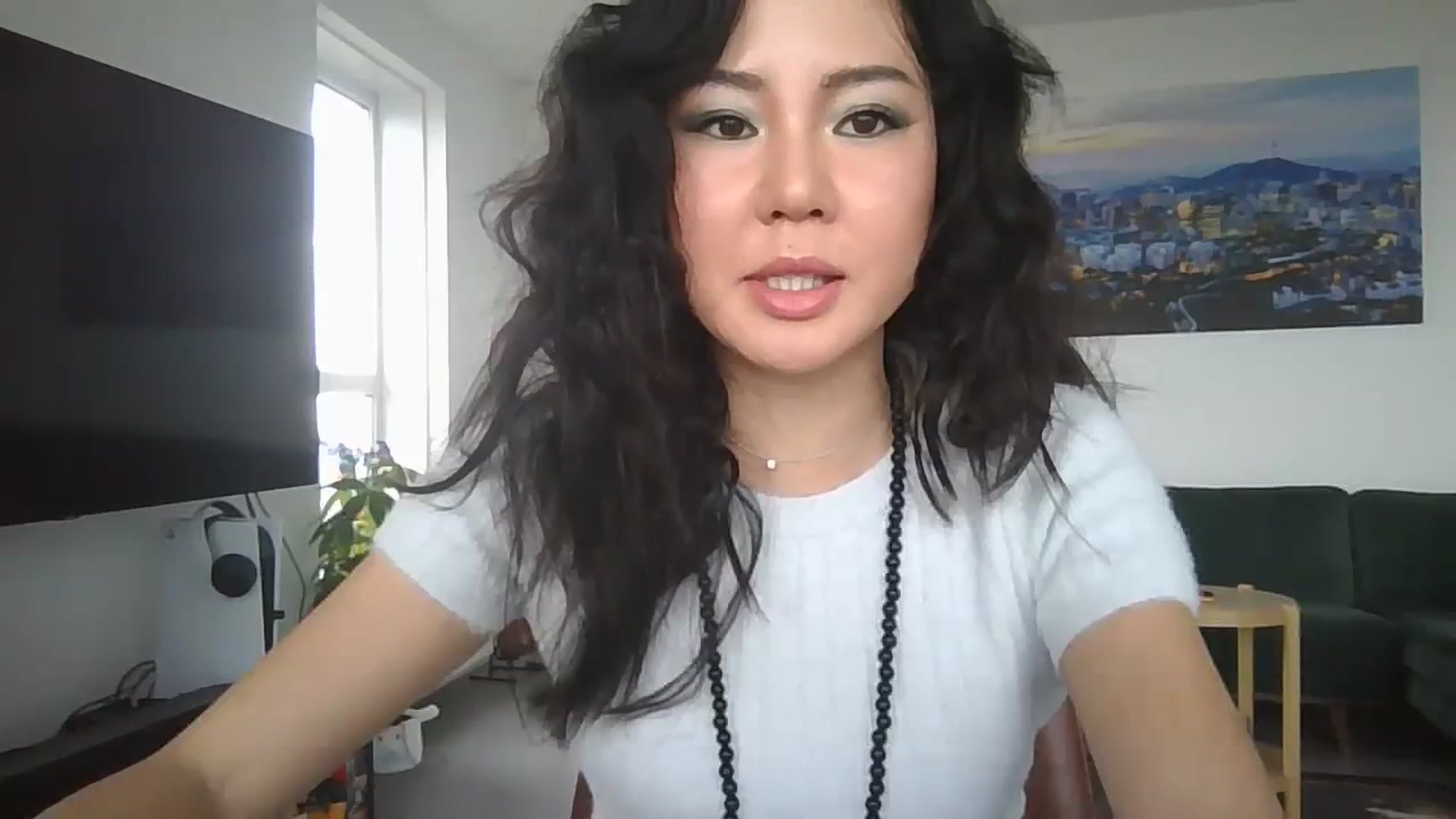 Gallery image thumbnail from EatMyKimchi's myfreecams stream on, 11/15/2023, 11:27 image 3 of 20