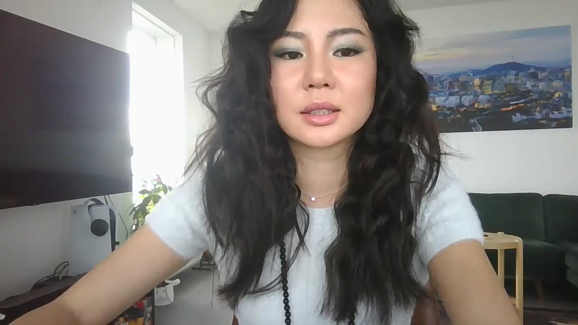 Gallery image thumbnail from EatMyKimchi's myfreecams stream on, 11/15/2023, 11:27 image 6 of 20