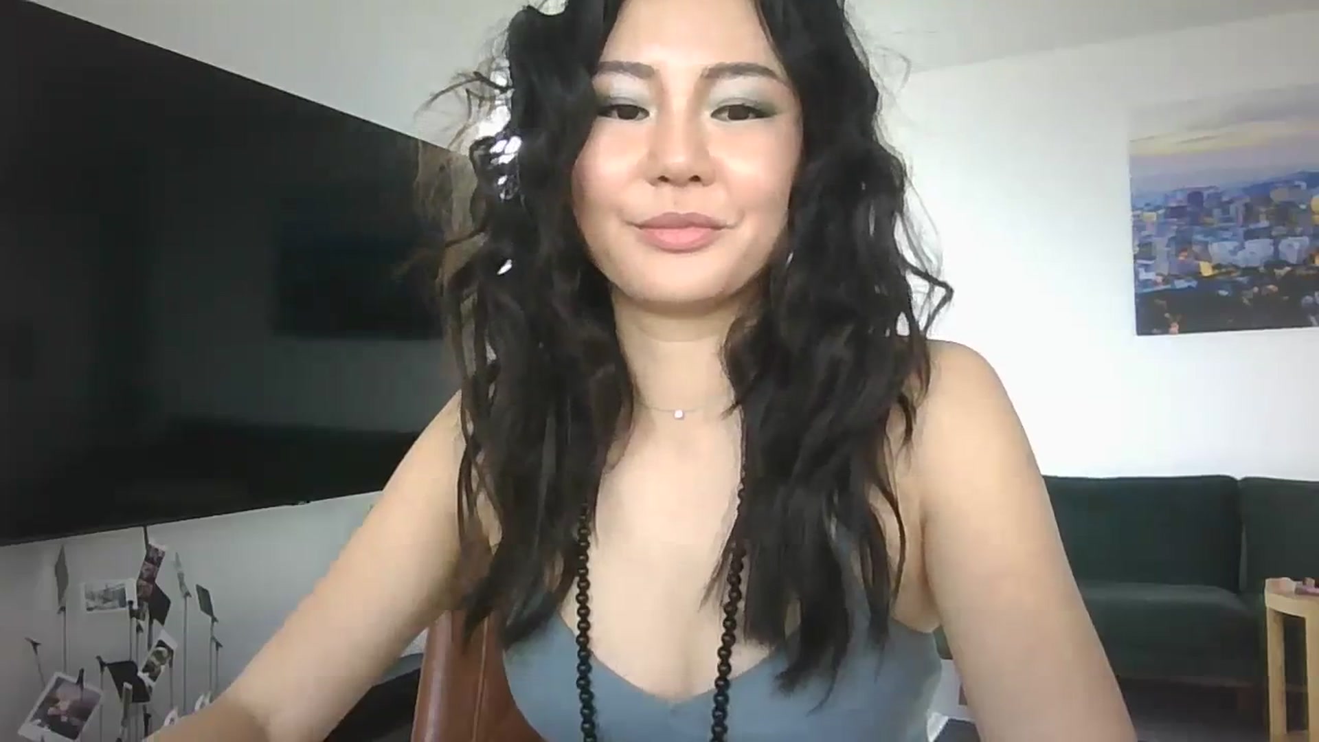 Gallery image thumbnail from EatMyKimchi's myfreecams stream on, 11/15/2023, 12:58 image 20 of 20