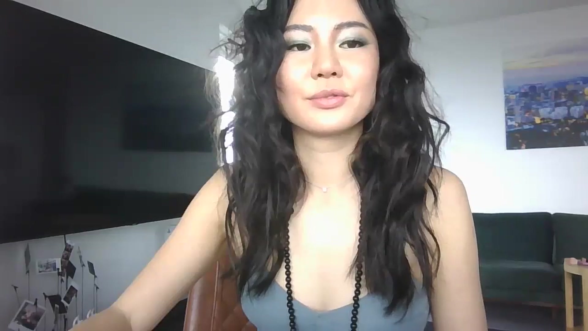 Gallery image thumbnail from EatMyKimchi's myfreecams stream on, 11/15/2023, 12:58 image 19 of 20
