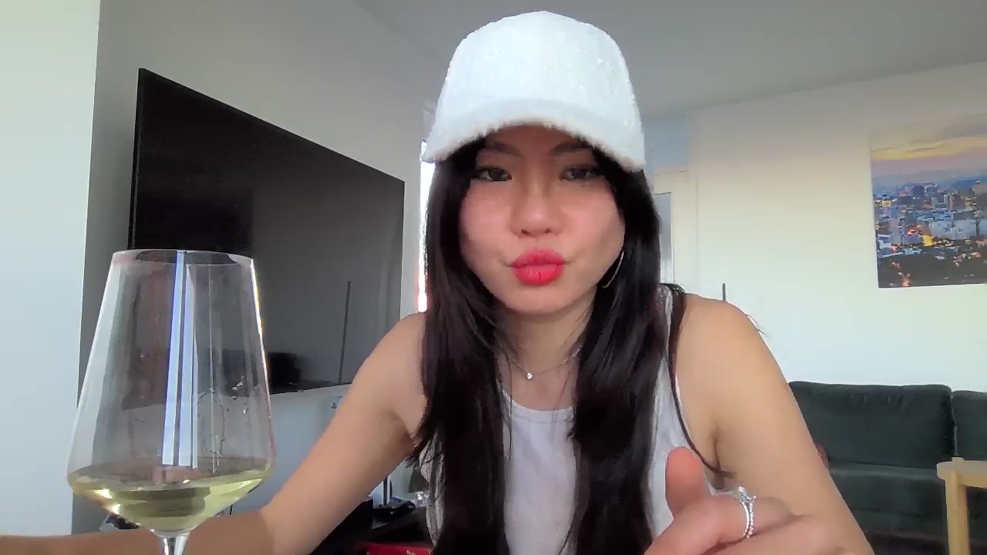 Gallery image thumbnail from EatMyKimchi's myfreecams stream on, 11/17/2023, 15:15 image 3 of 20
