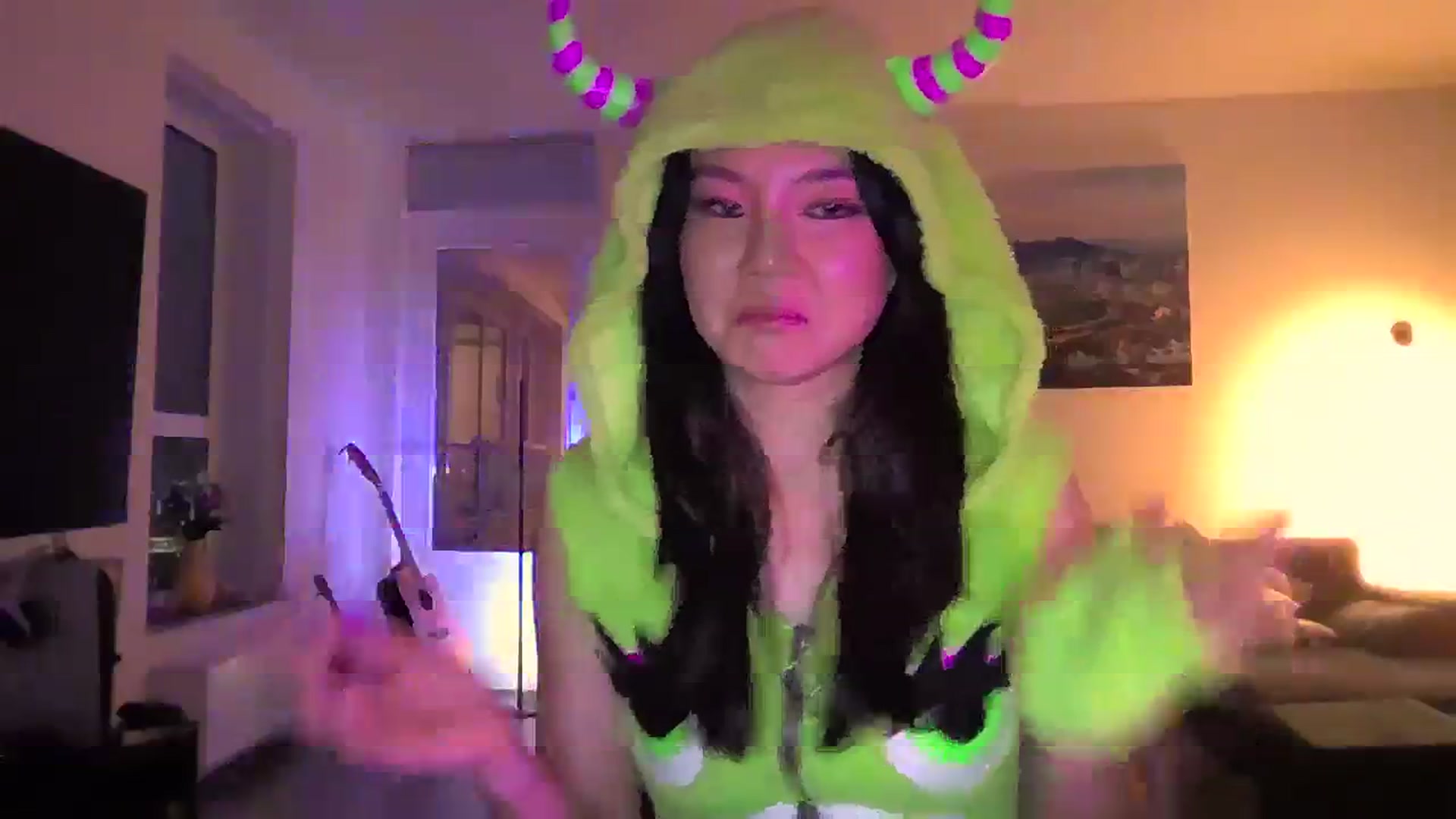 Gallery image thumbnail from EatMyKimchi's myfreecams stream on, 11/21/2023, 17:46 image 3 of 20