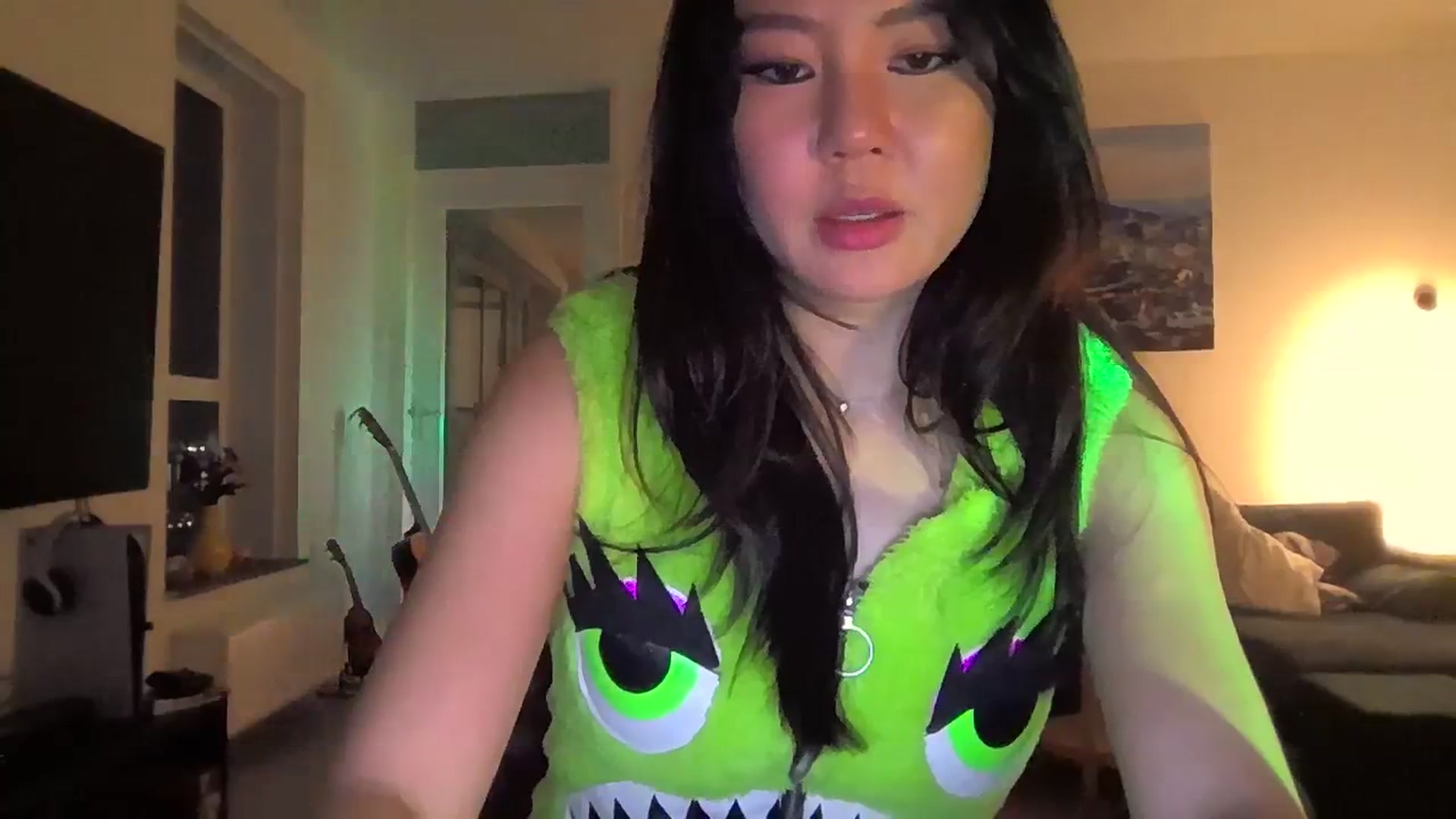 Gallery image thumbnail from EatMyKimchi's myfreecams stream on, 11/21/2023, 18:38 image 3 of 20