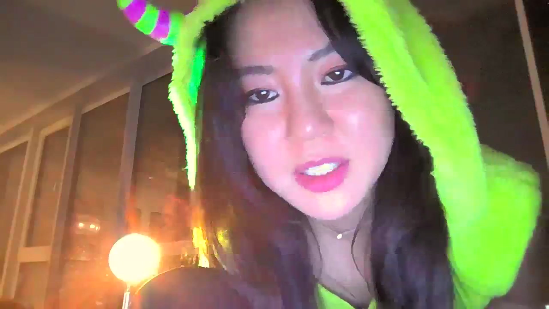 Gallery image thumbnail from EatMyKimchi's myfreecams stream on, 11/21/2023, 18:38 image 12 of 20