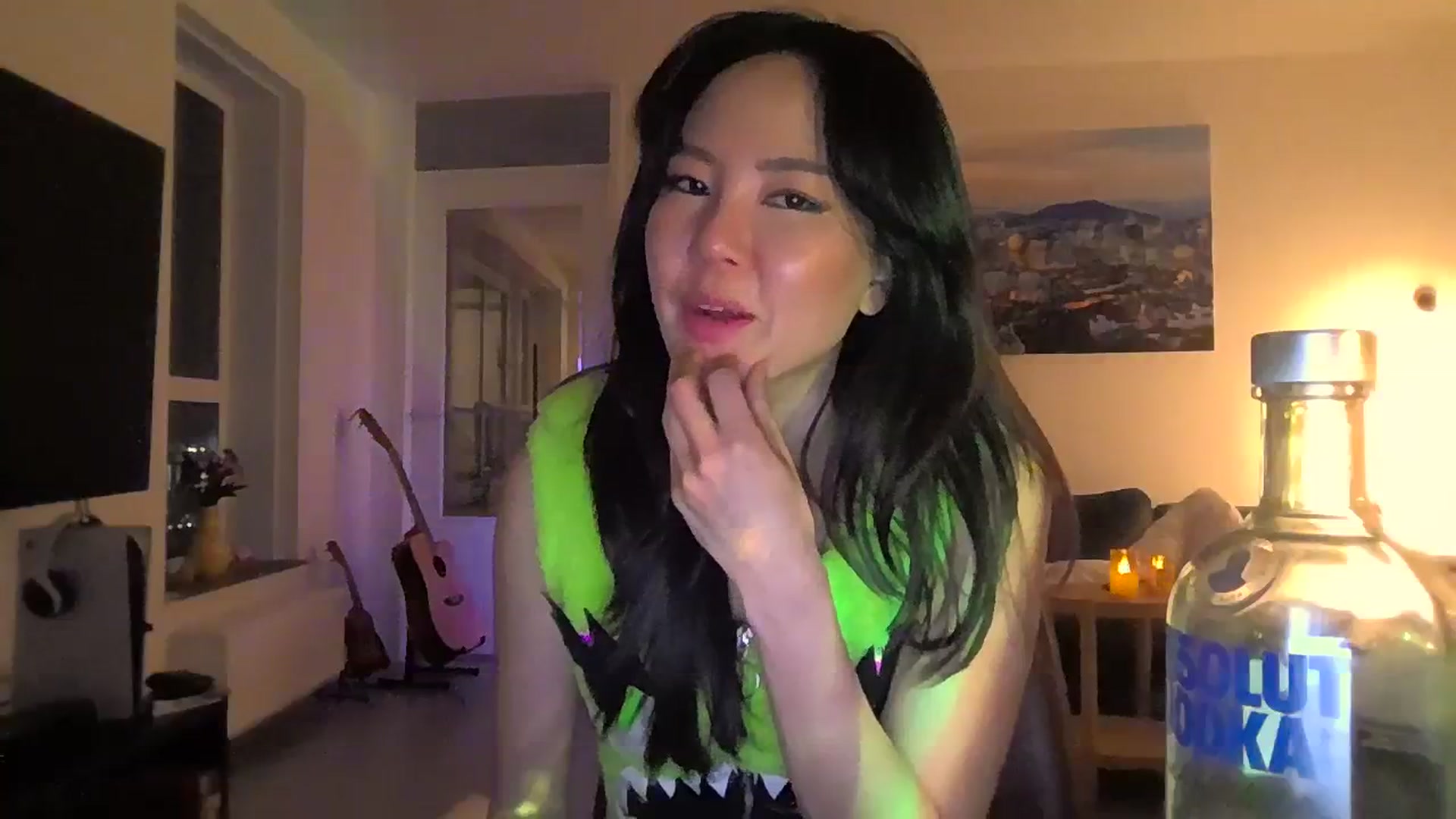 Gallery image thumbnail from EatMyKimchi's myfreecams stream on, 11/21/2023, 18:38 image 7 of 20