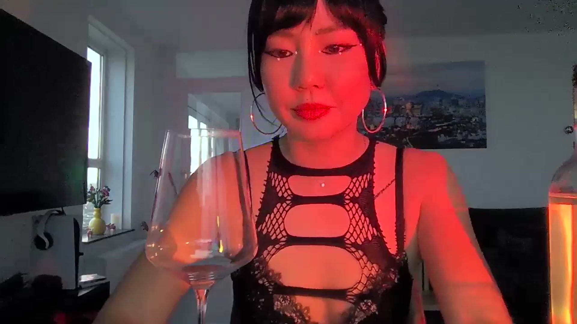Gallery image thumbnail from EatMyKimchi's myfreecams stream on, 11/23/2023, 15:53 image 18 of 20