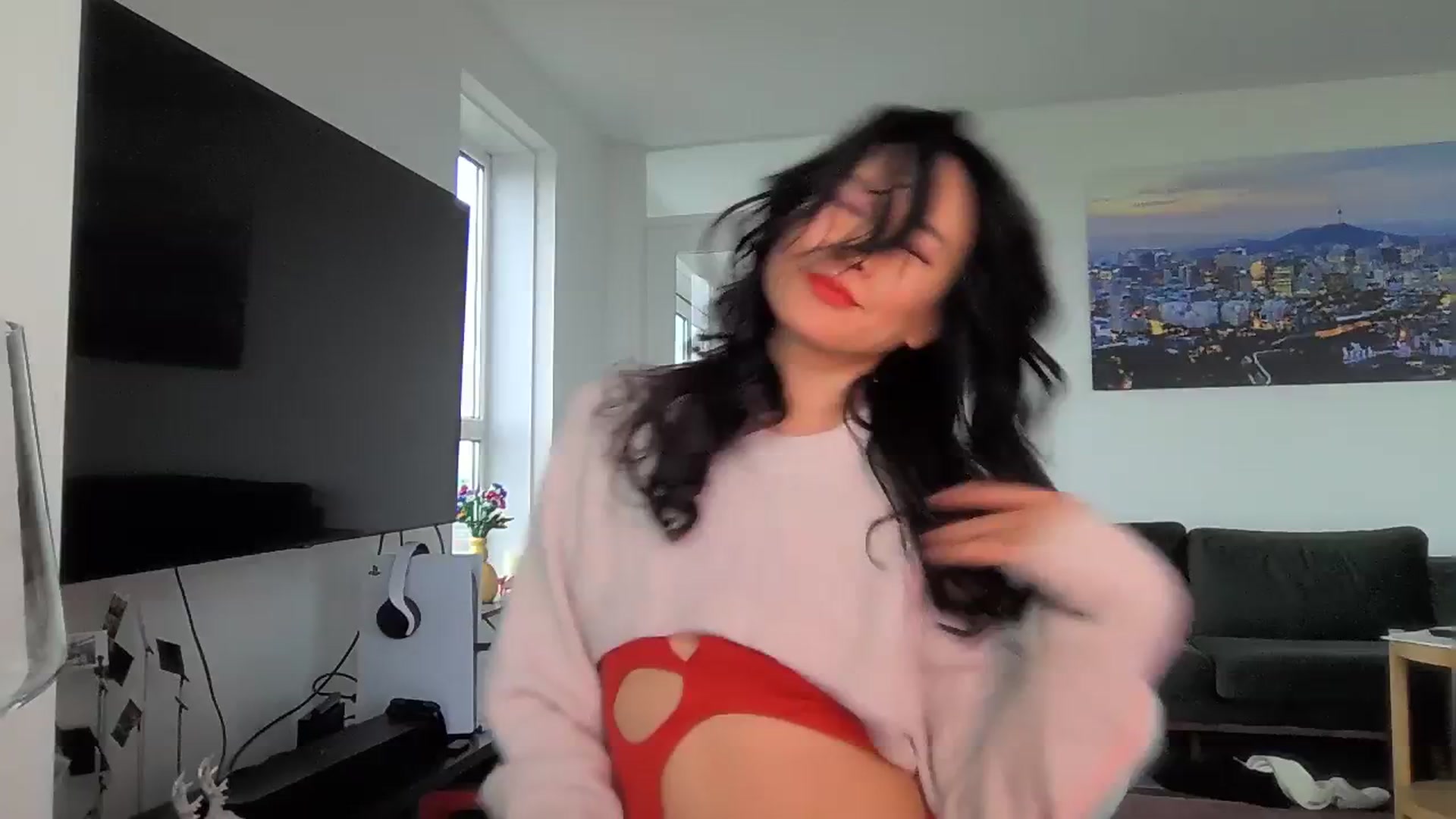 Gallery image thumbnail from EatMyKimchi's myfreecams stream on, 11/26/2023, 11:40 image 15 of 20
