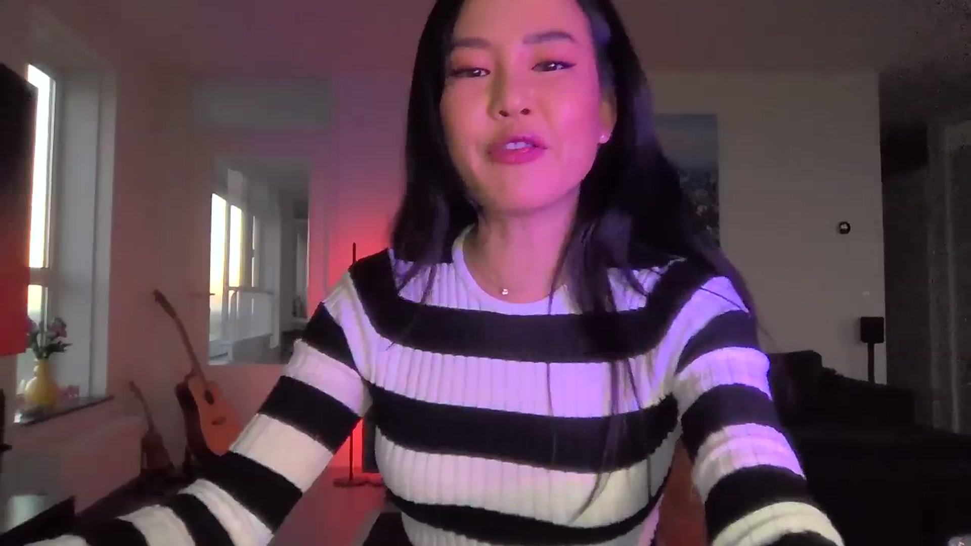 Gallery image thumbnail from EatMyKimchi's myfreecams stream on, 12/17/2023, 15:56 image 19 of 20