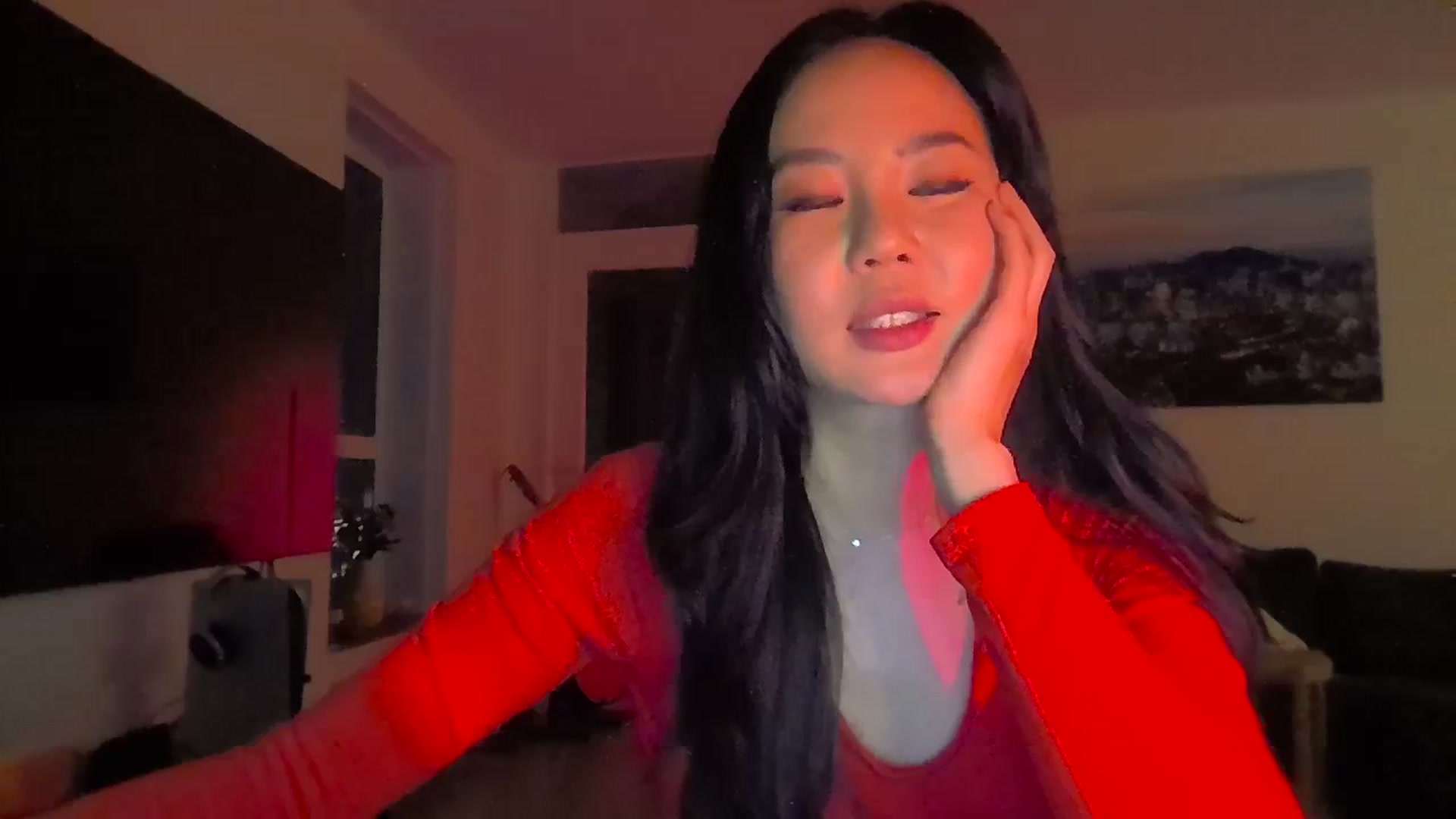Gallery image thumbnail from EatMyKimchi's myfreecams stream on, 12/17/2023, 16:53 image 18 of 20