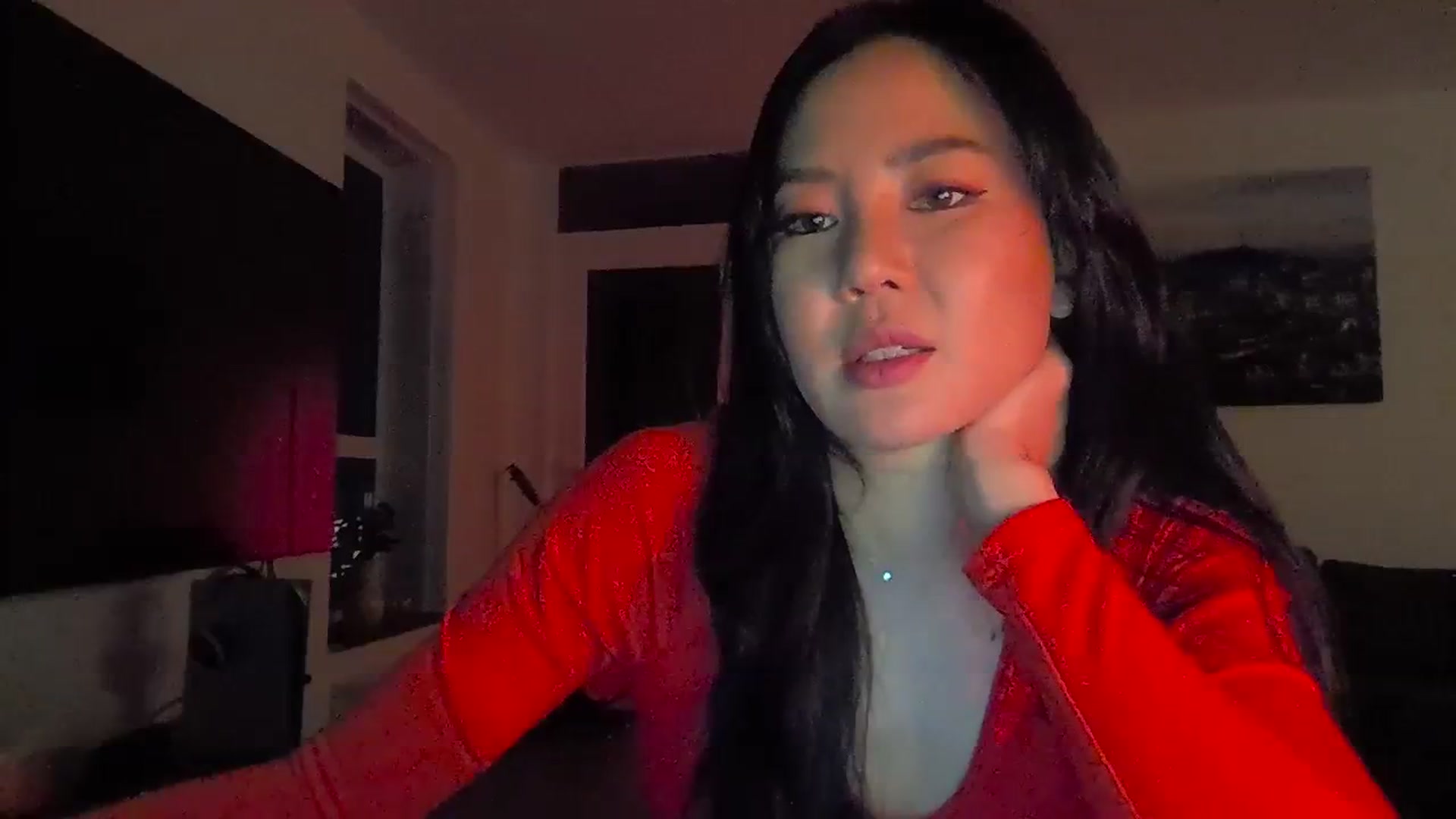 Gallery image thumbnail from EatMyKimchi's myfreecams stream on, 12/17/2023, 16:53 image 19 of 20