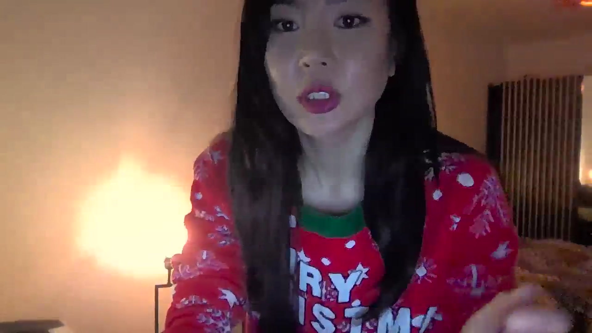 Gallery image thumbnail from EatMyKimchi's myfreecams stream on, 01/08/2024, 19:51 image 3 of 20