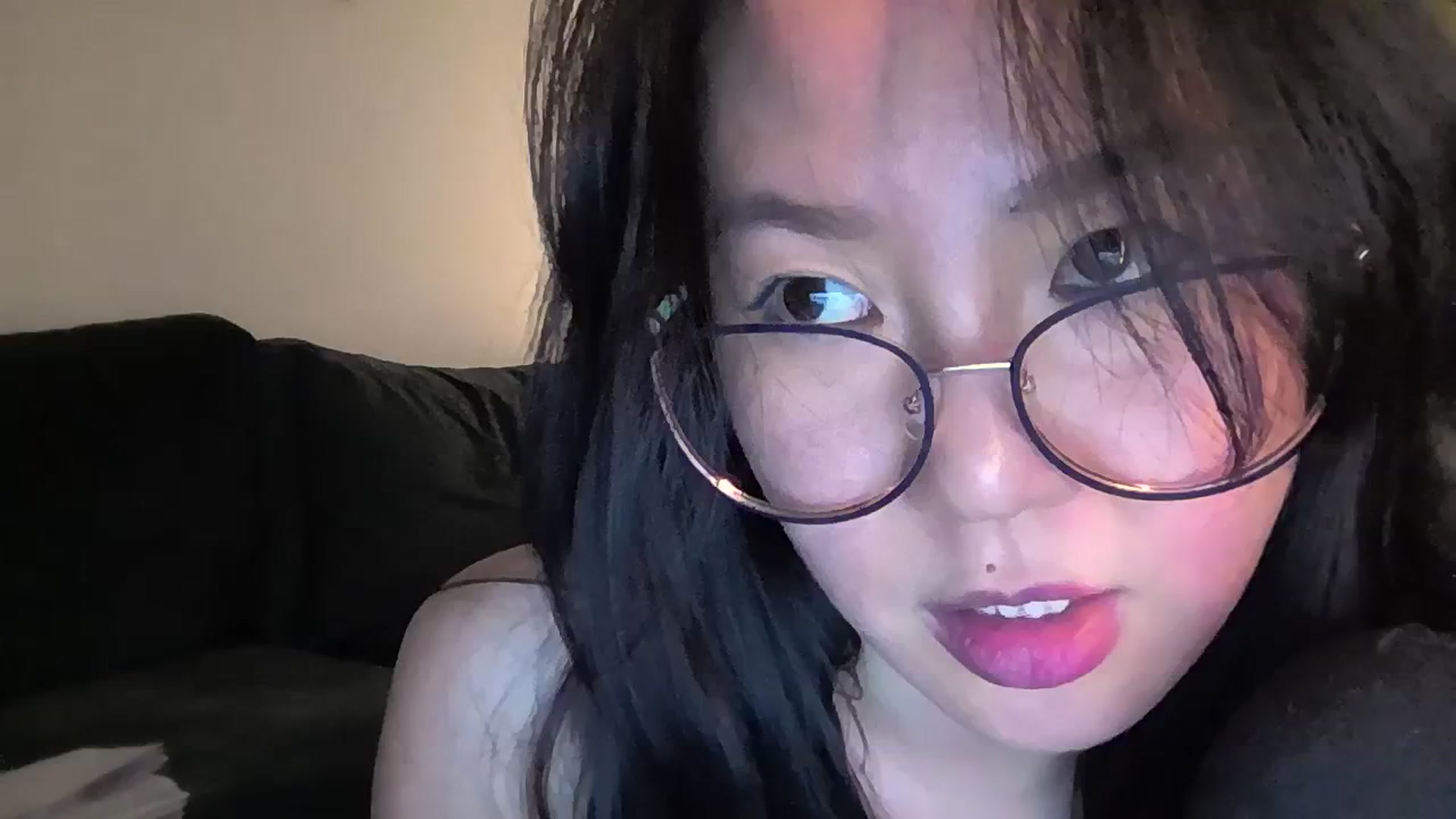 Gallery image thumbnail from EatMyKimchi's myfreecams stream on, 01/11/2024, 23:03 image 1 of 20