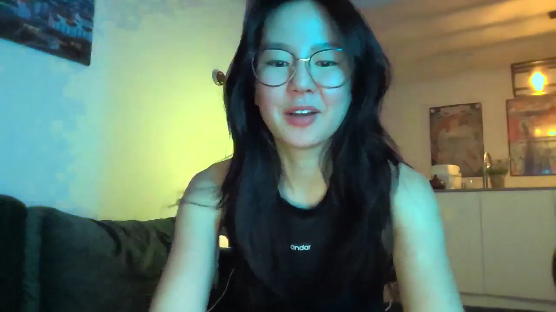 Gallery image thumbnail from EatMyKimchi's myfreecams stream on, 01/11/2024, 23:03 image 18 of 20