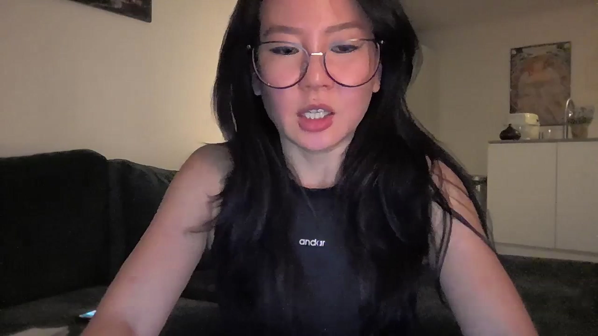 Gallery image thumbnail from EatMyKimchi's myfreecams stream on, 01/11/2024, 23:03 image 4 of 20