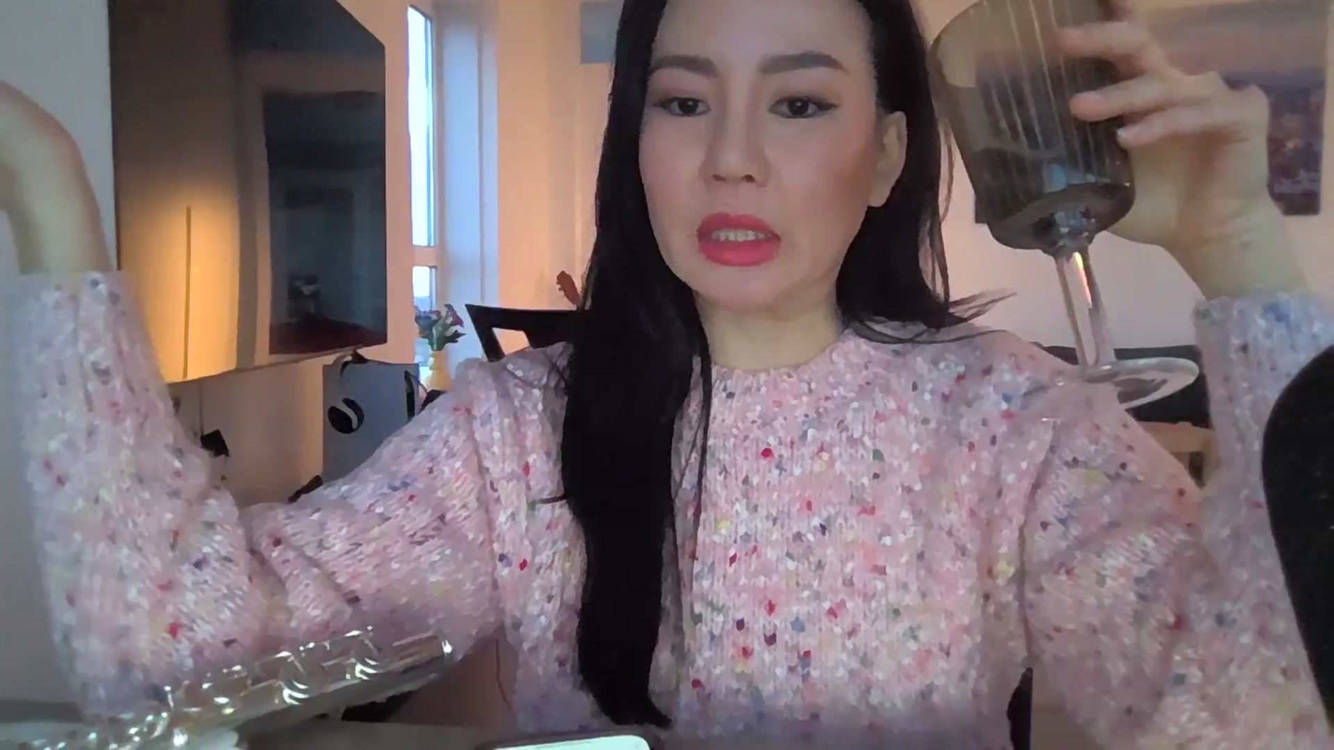 Gallery image thumbnail from EatMyKimchi's myfreecams stream on, 01/16/2024, 17:32 image 7 of 20