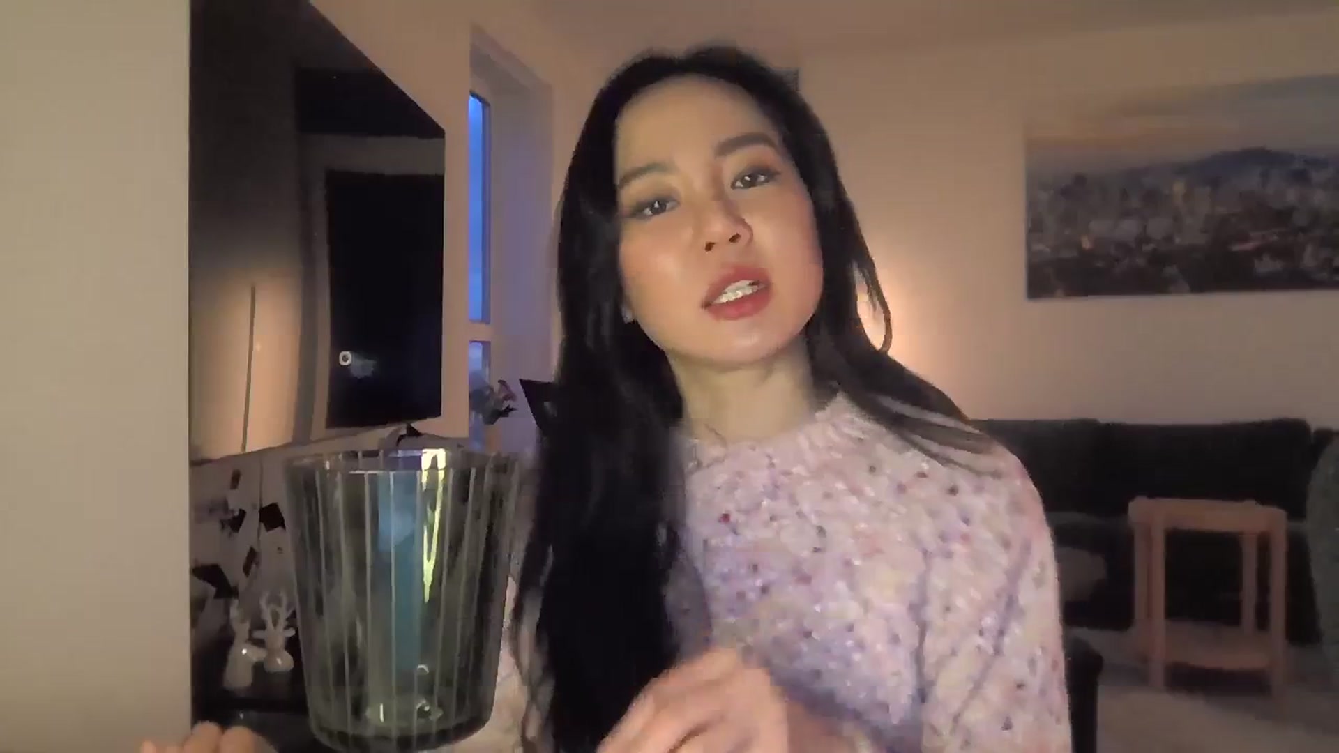 Gallery image thumbnail from EatMyKimchi's myfreecams stream on, 01/16/2024, 17:32 image 10 of 20