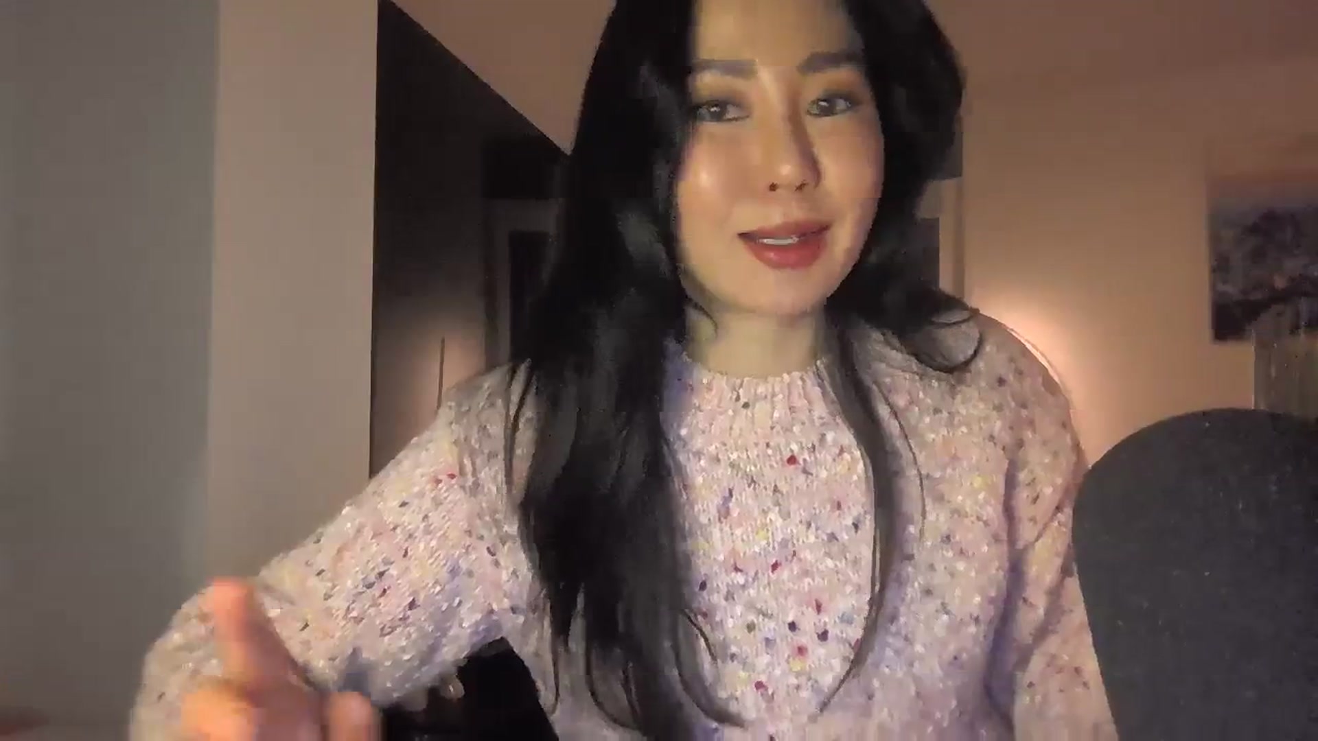 Gallery image thumbnail from EatMyKimchi's myfreecams stream on, 01/16/2024, 17:32 image 13 of 20