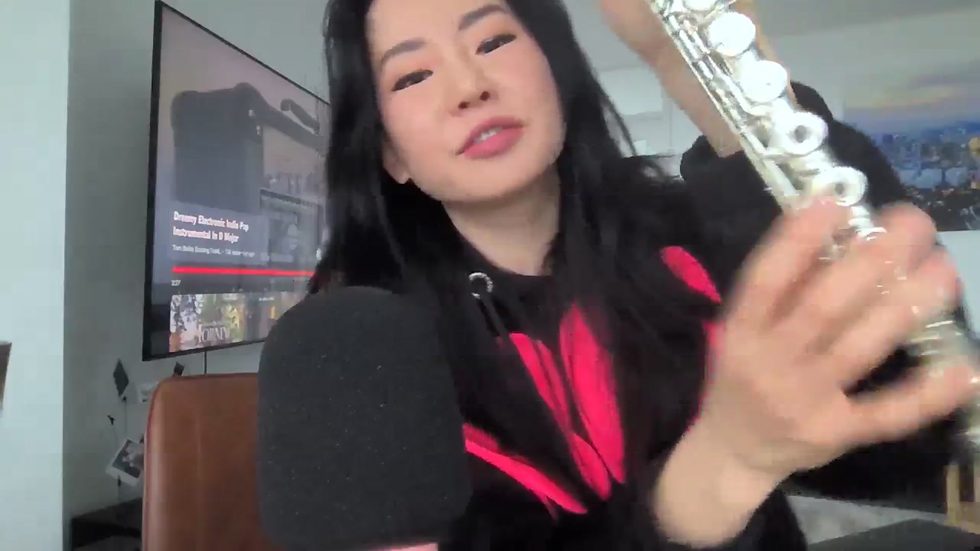 Gallery image thumbnail from EatMyKimchi's myfreecams stream on, 01/17/2024, 15:59 image 10 of 20