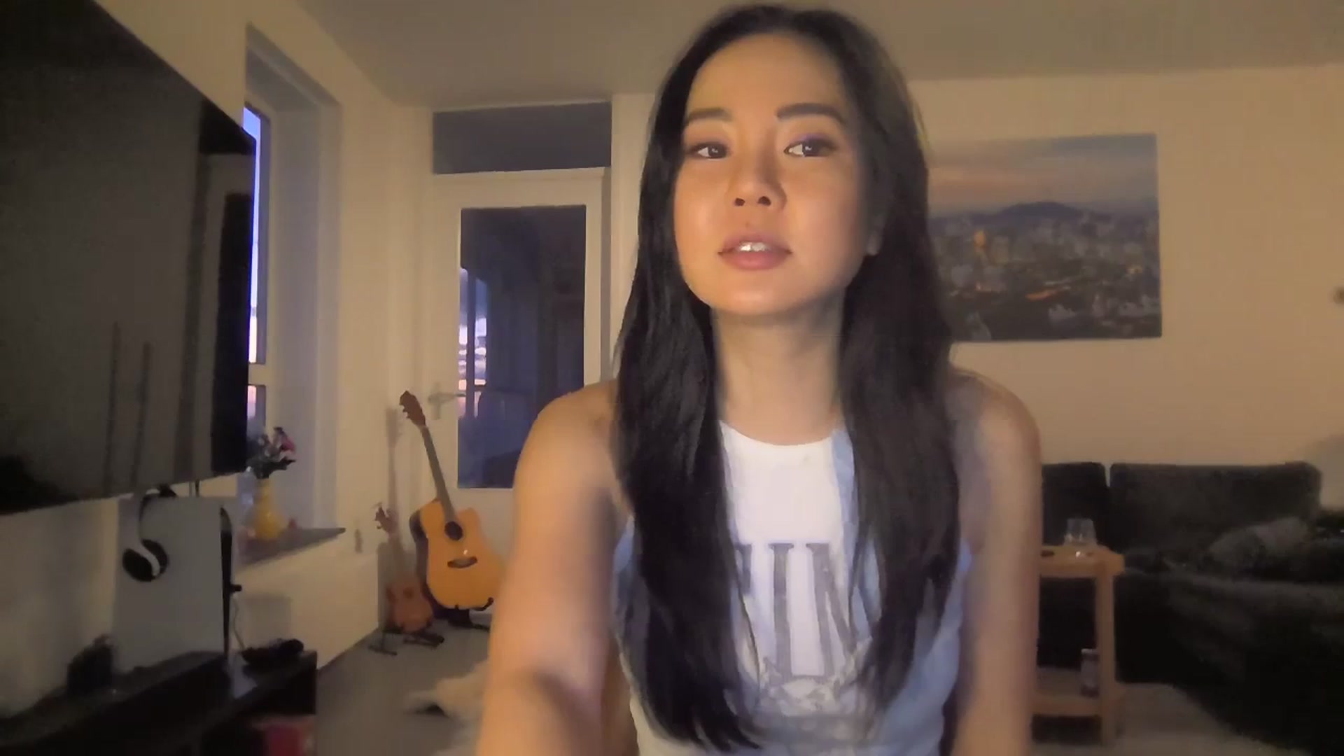 Gallery image thumbnail from EatMyKimchi's myfreecams stream on, 01/19/2024, 17:08 image 3 of 20
